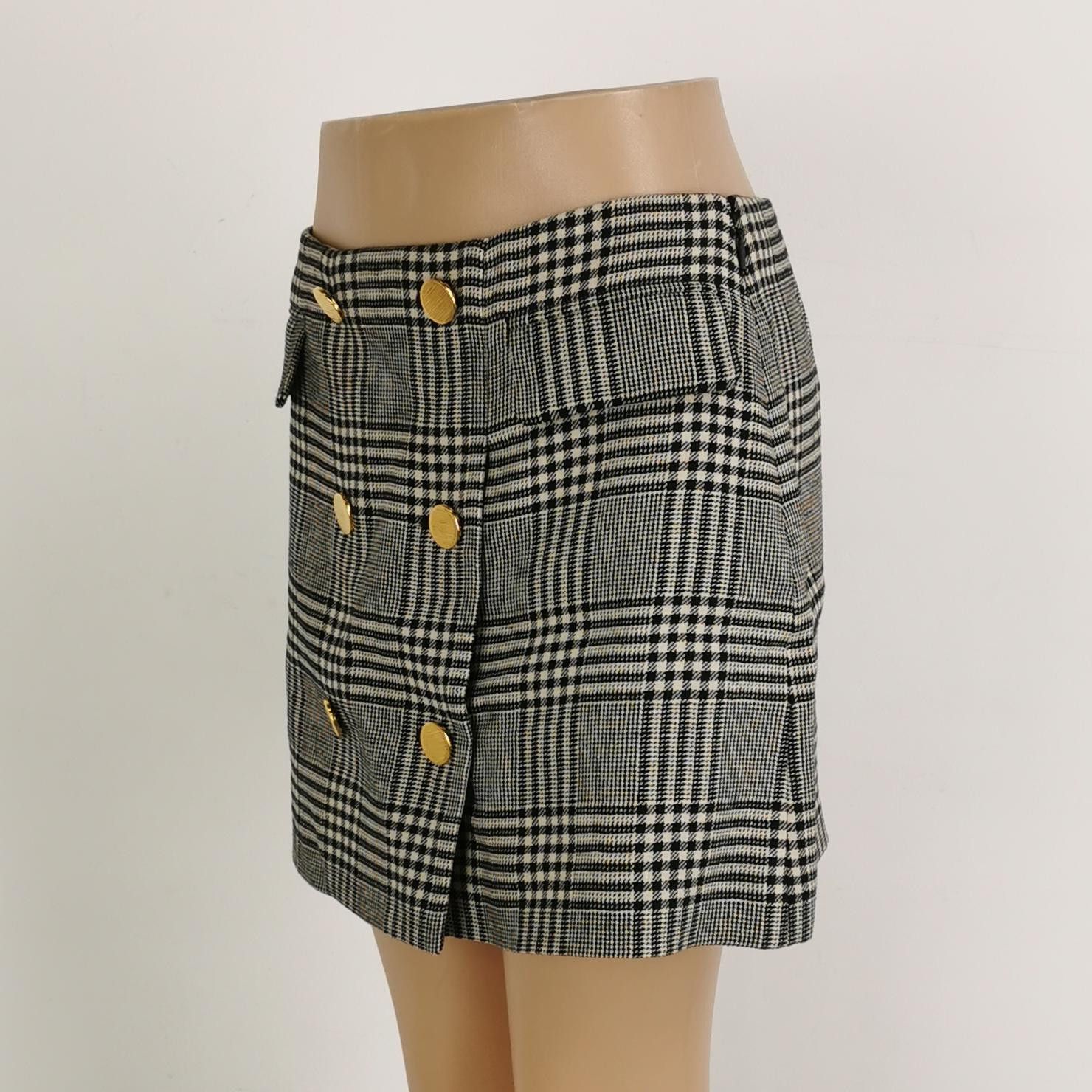 Gucci Gucci Plaid Linen Mini Skirt Size 38 Size 26" / US 2 / IT 38 - 2 Thumbnail