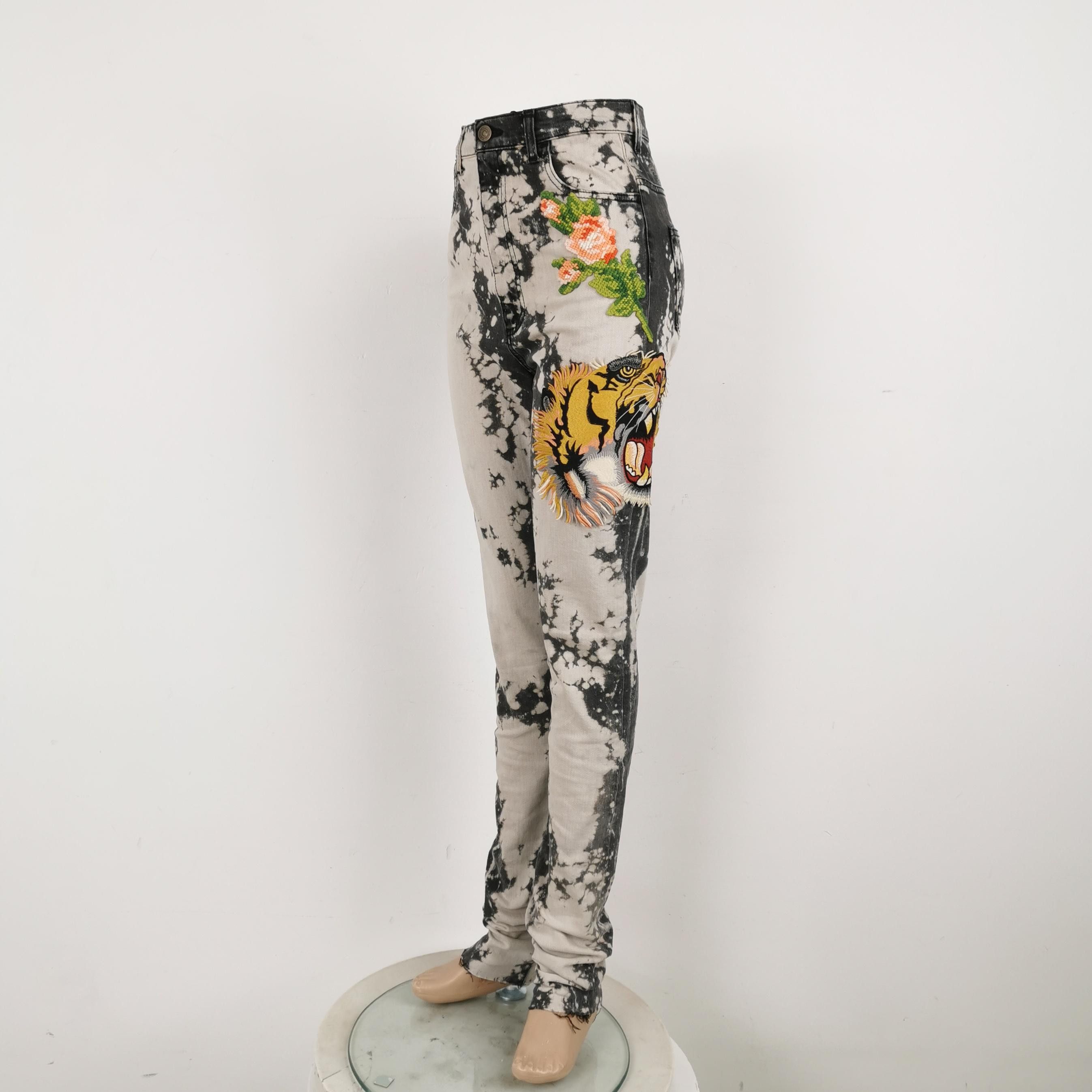 Gucci Gucci Floral Tiger Embroidery Pants Size 25 Size 25" / US 0 / IT 36 - 2 Thumbnail