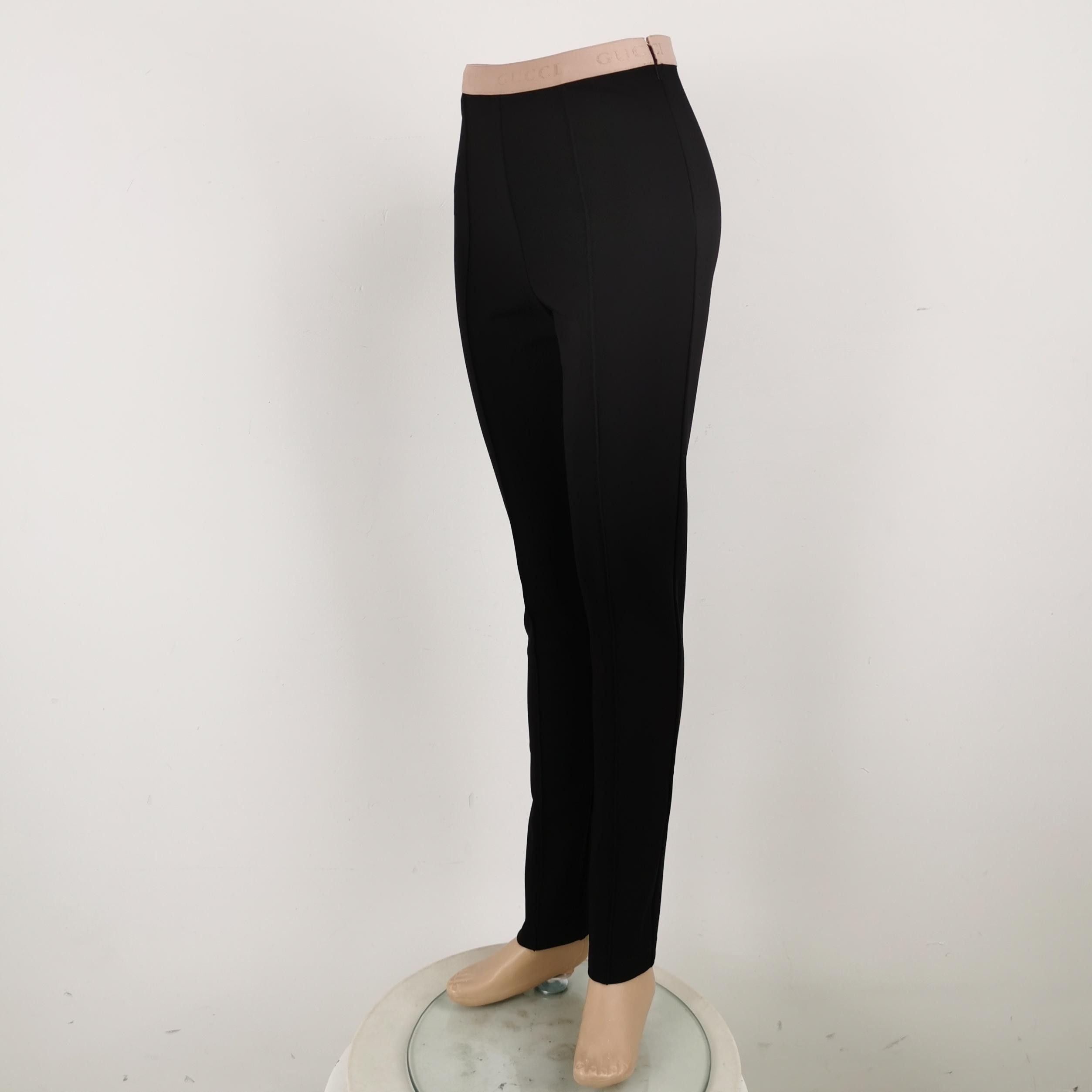 Gucci Gucci Logo Waistband Leggings XS Size 25" / US 0 / IT 36 - 2 Thumbnail