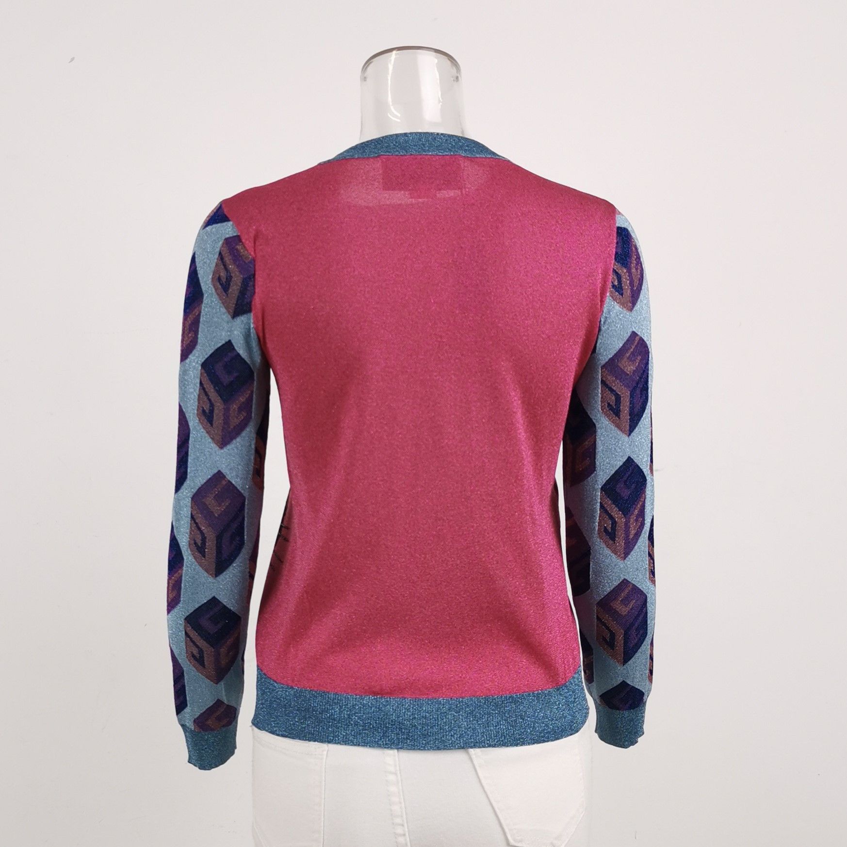 Gucci Gucci Tiger Print Knit Sweater Size XS Size XS / US 0-2 / IT 36-38 - 2 Thumbnail