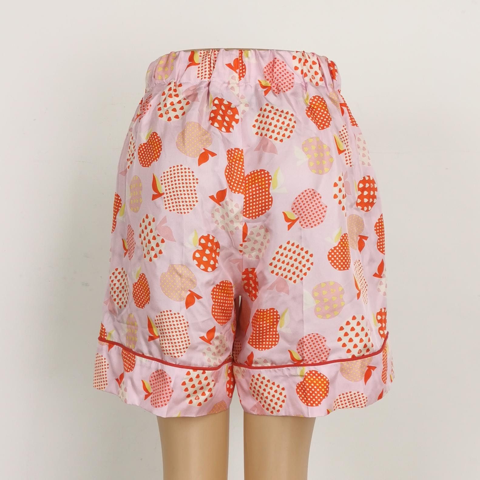 Gucci Gucci Apple Print Silk Shorts Size IT 36 Size 25" / US 0 / IT 36 - 2 Thumbnail