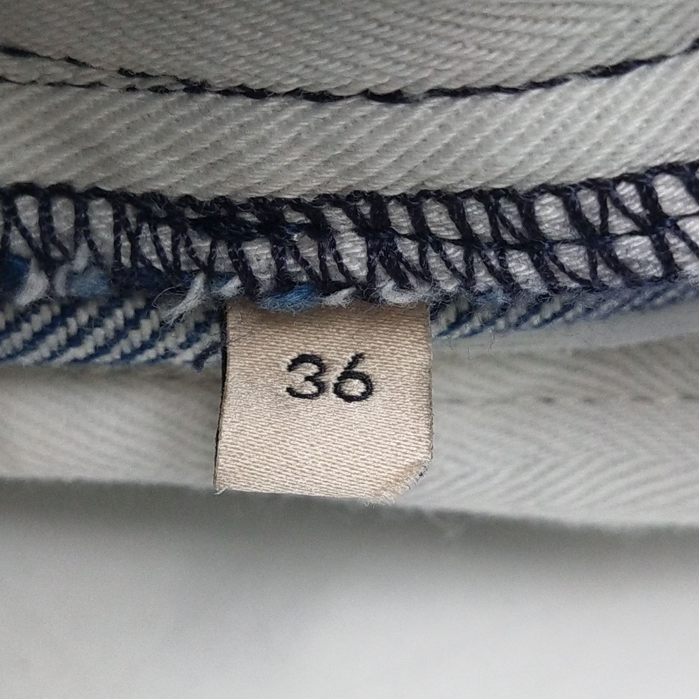 Gucci Gucci Denim Shorts Size 36 Size 25" / US 0 / IT 36 - 11 Thumbnail