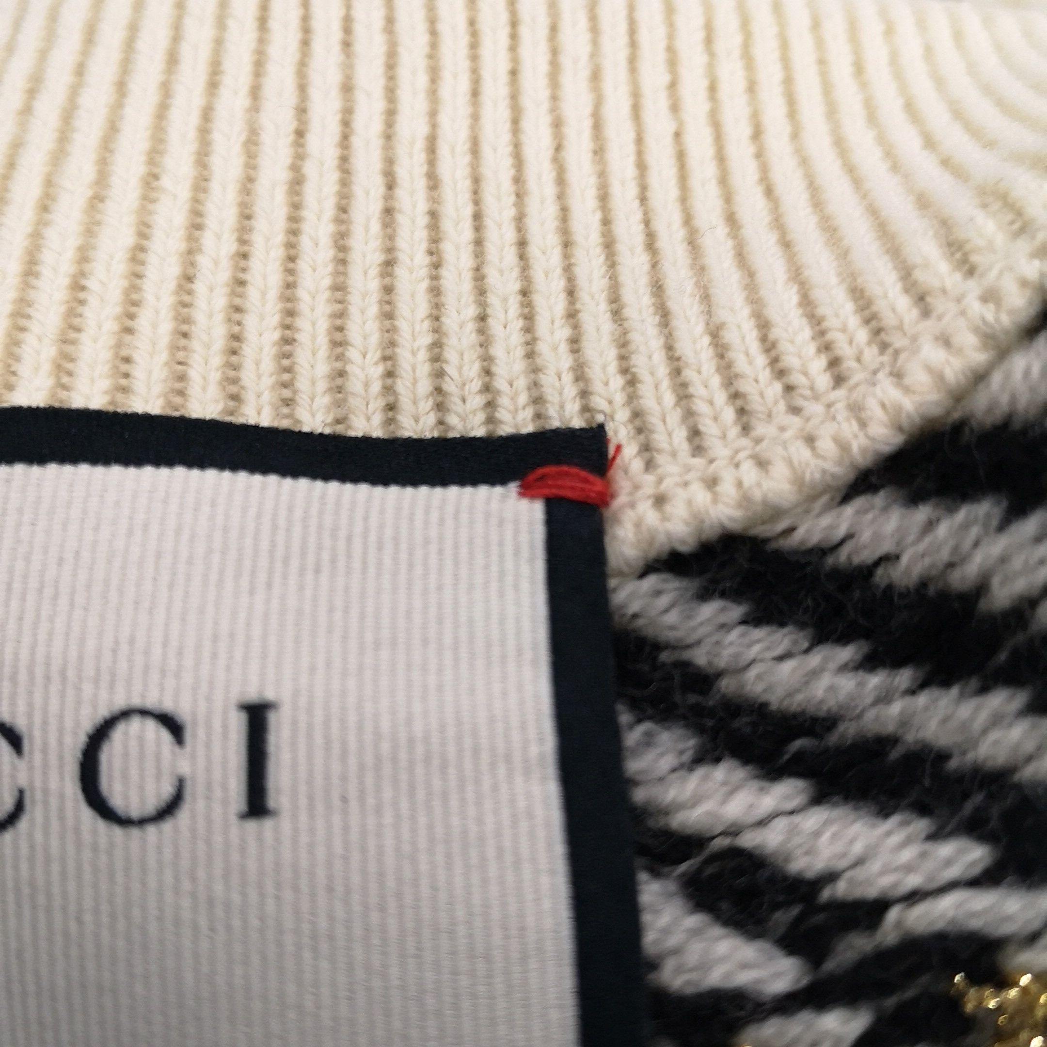 Gucci Gucci GG Logo Knit Midi Skirt XS Size 25" / US 0 / IT 36 - 6 Thumbnail