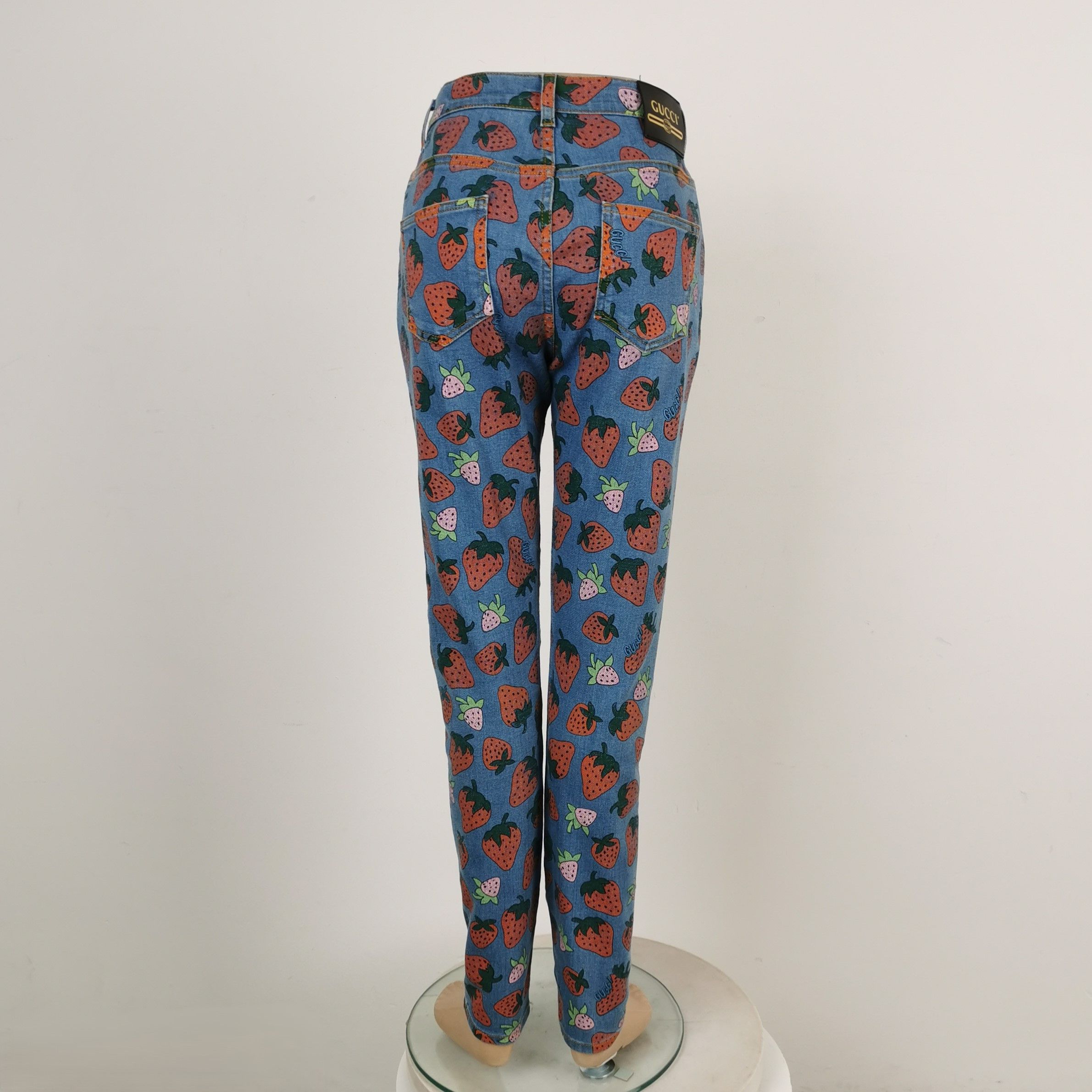 Gucci Gucci Strawberry Print Jeans 28 Size 28" / US 6 / IT 42 - 2 Thumbnail