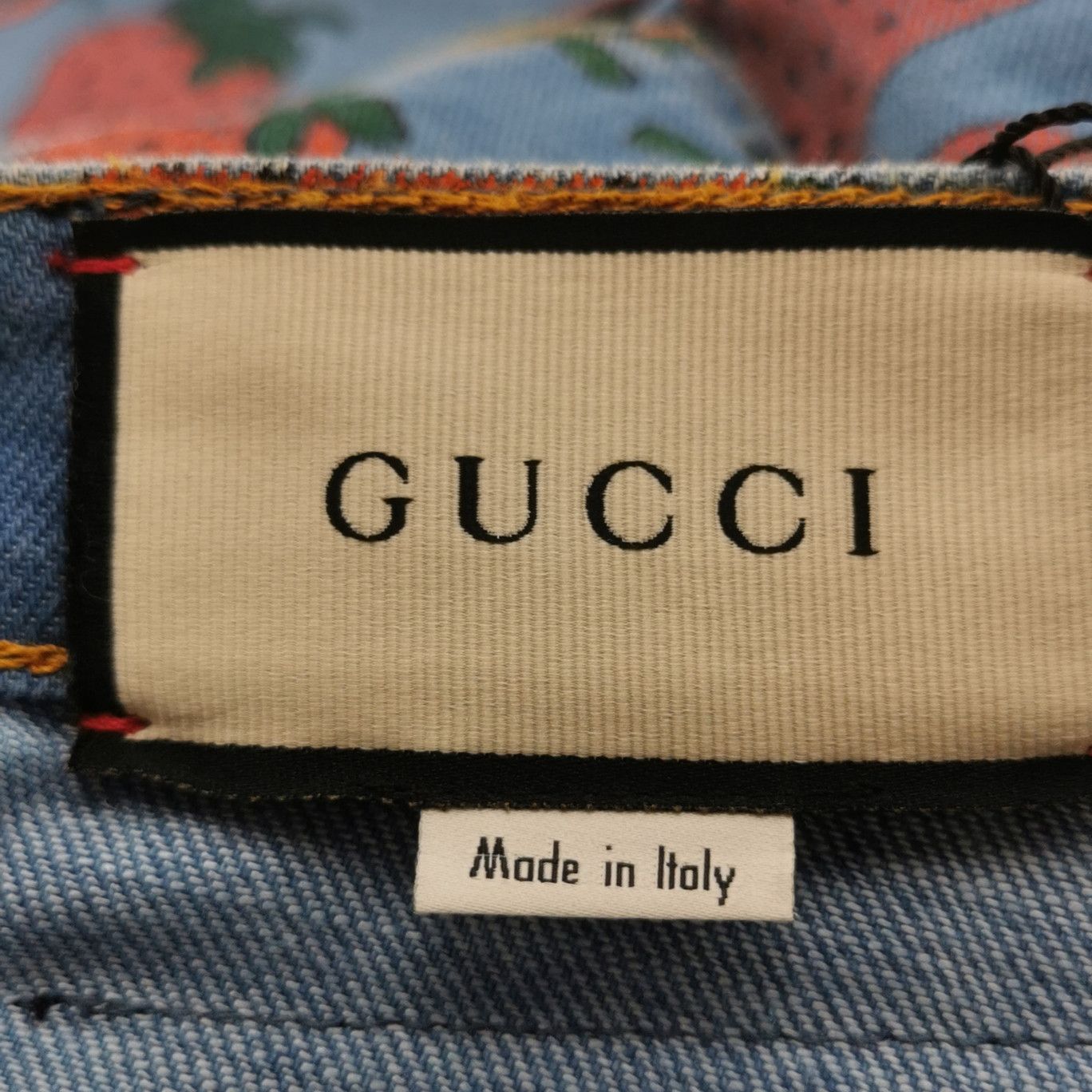 Gucci Gucci Strawberry Print Jeans 28 Size 28" / US 6 / IT 42 - 4 Thumbnail