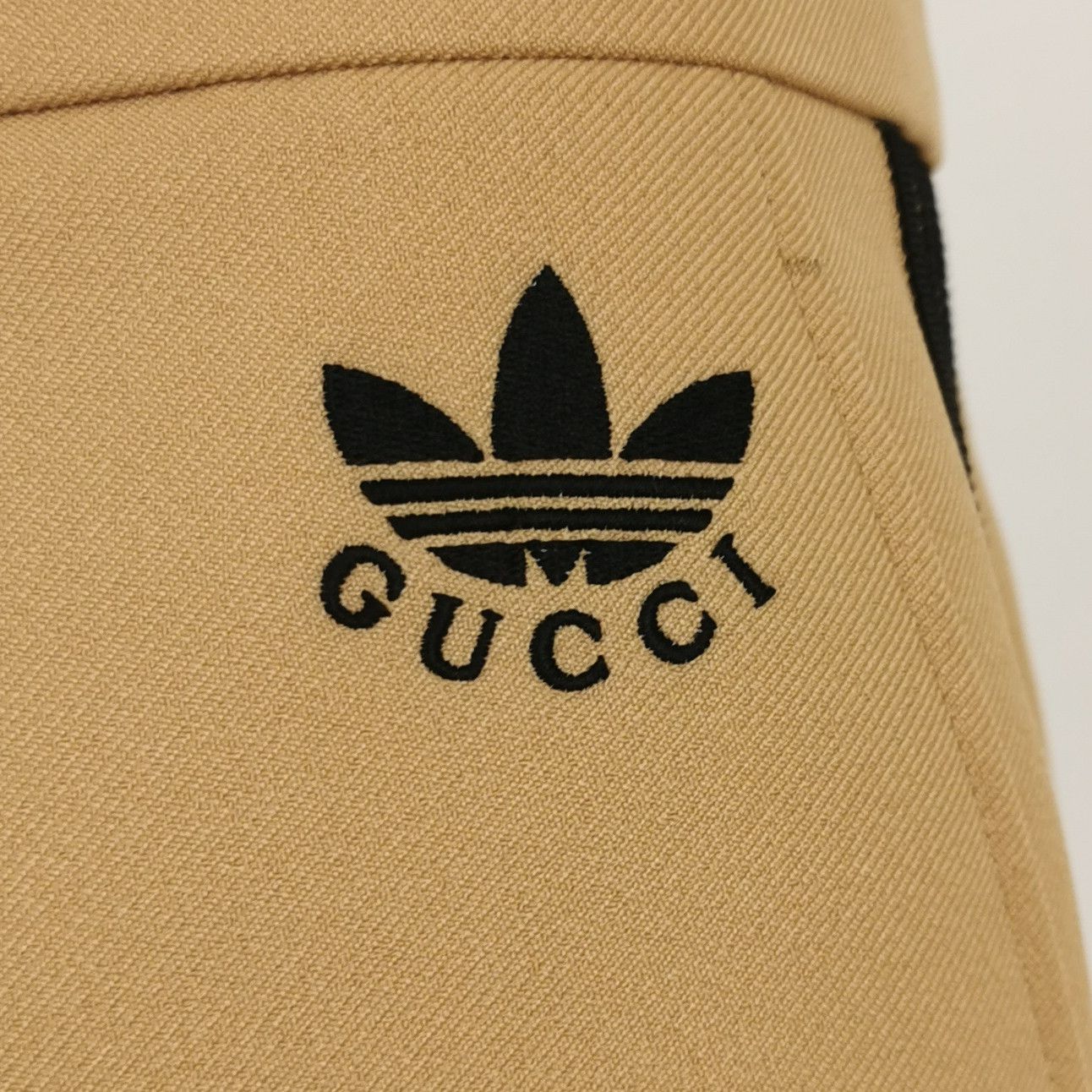 Gucci Gucci x adidas Logo Casual Pants Size 28 Size US 28 / EU 44 - 3 Thumbnail