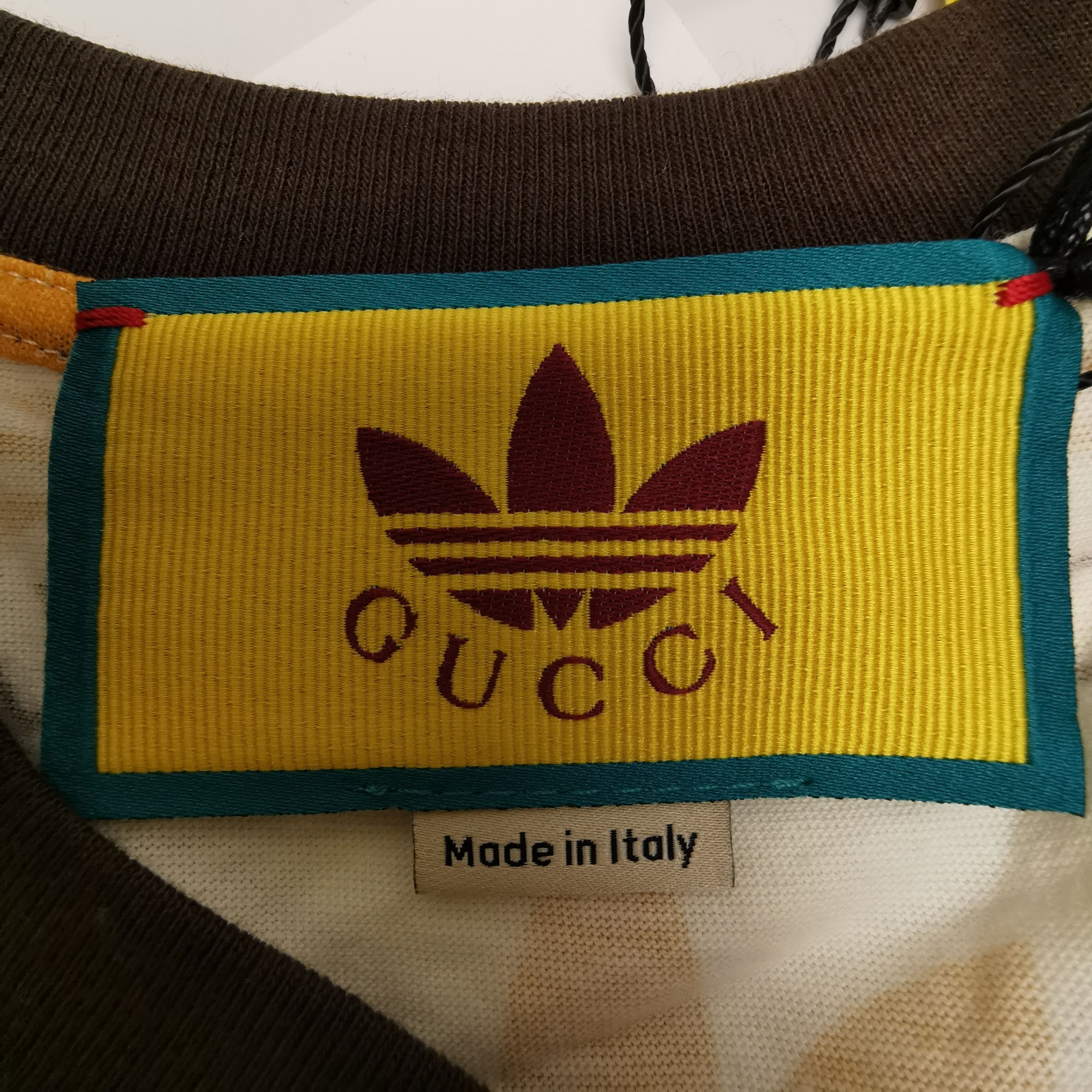 Gucci Gucci x Adidas Trefoil Logo V-Neck T-Shirt Size S Size S / US 4 / IT 40 - 5 Thumbnail