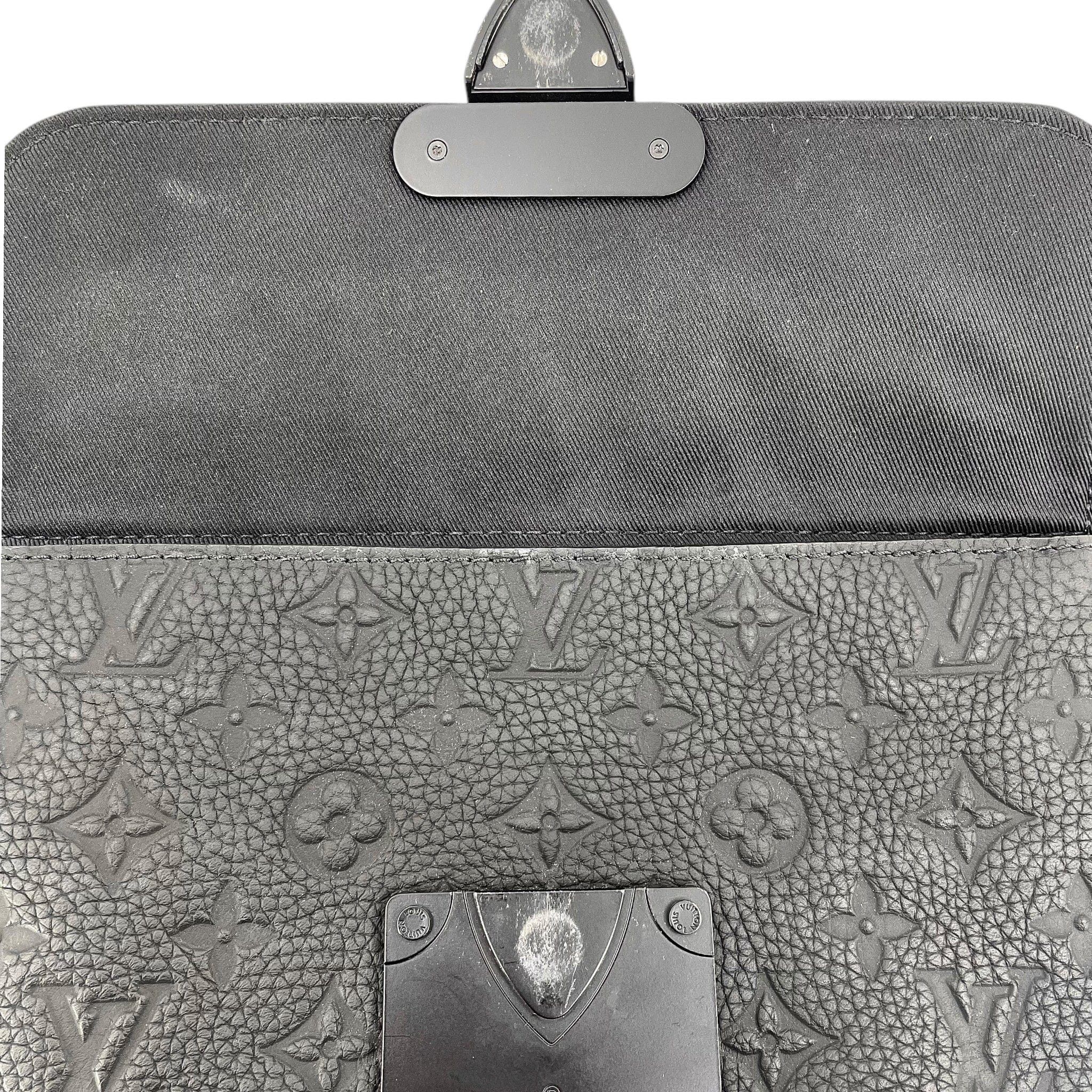 Louis Vuitton Taurillon Monogram S Lock Messenger Black Size ONE SIZE - 8 Thumbnail