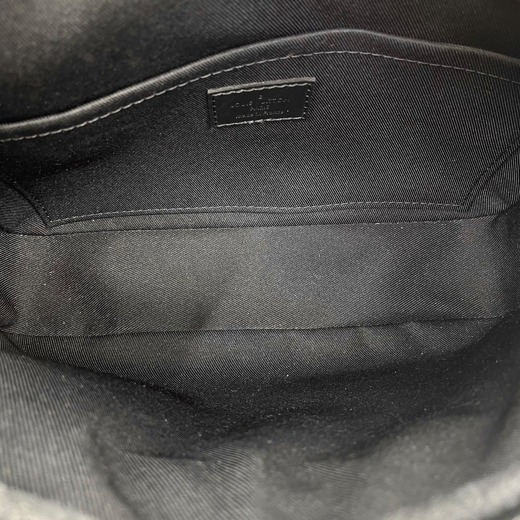 Louis Vuitton Taurillon Monogram S Lock Messenger Black Size ONE SIZE - 9 Thumbnail