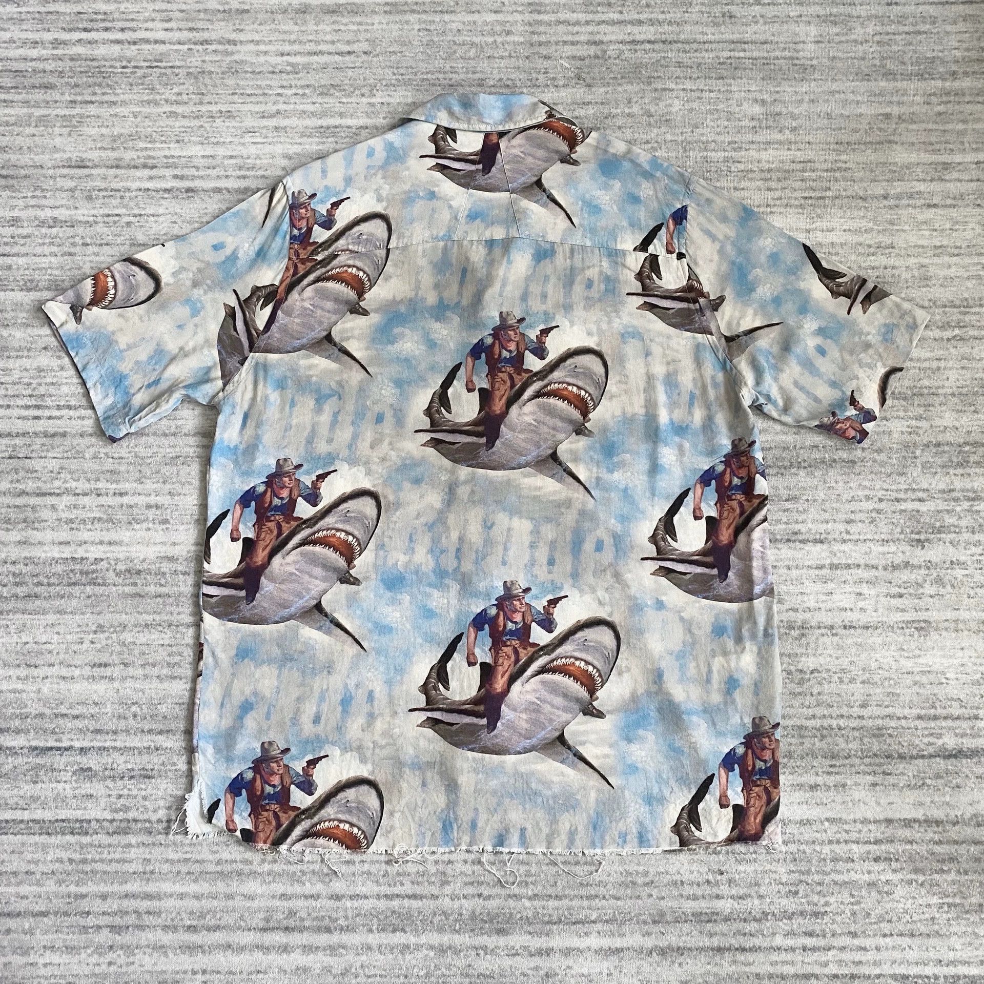Rhude Distressed Shark Cuban Collar Shirt Size US M / EU 48-50 / 2 - 2 Thumbnail