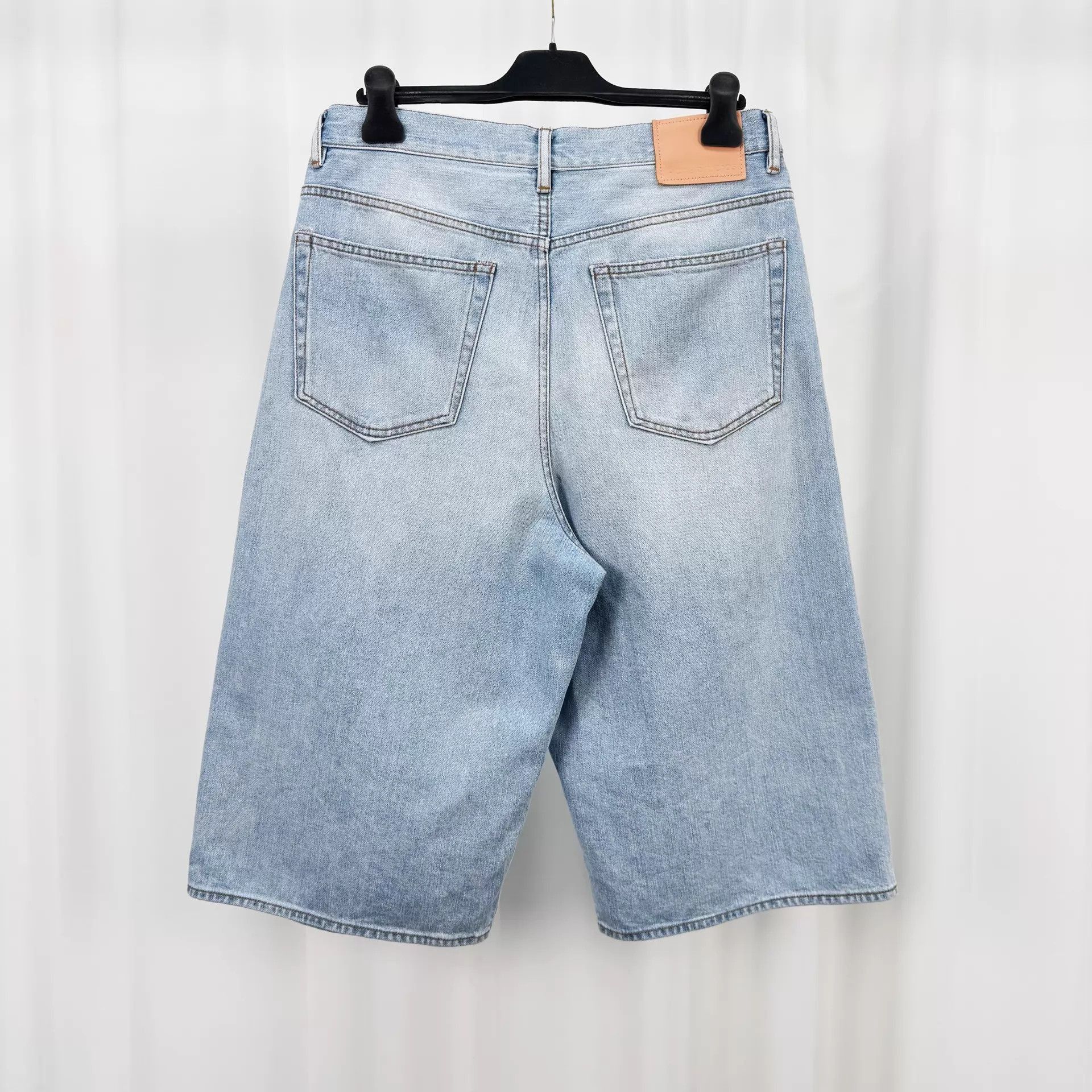 Acne Studios Light Blue Washed Denim 7/8 Shorts Size US 32 / EU 48 - 2 Thumbnail