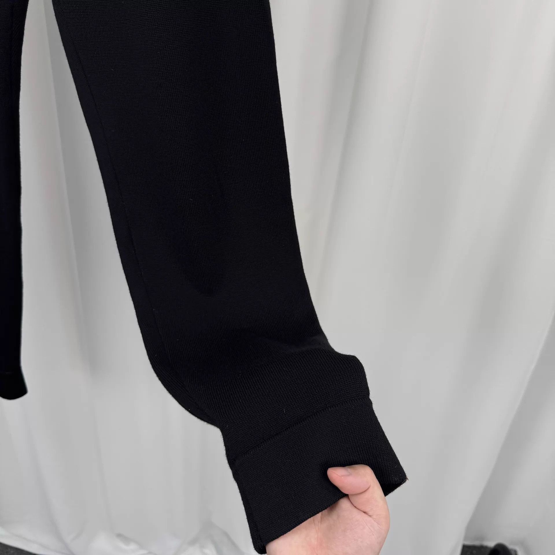 Prada Sleek Black Knit Casual Pants Size US 32 / EU 48 - 4 Thumbnail