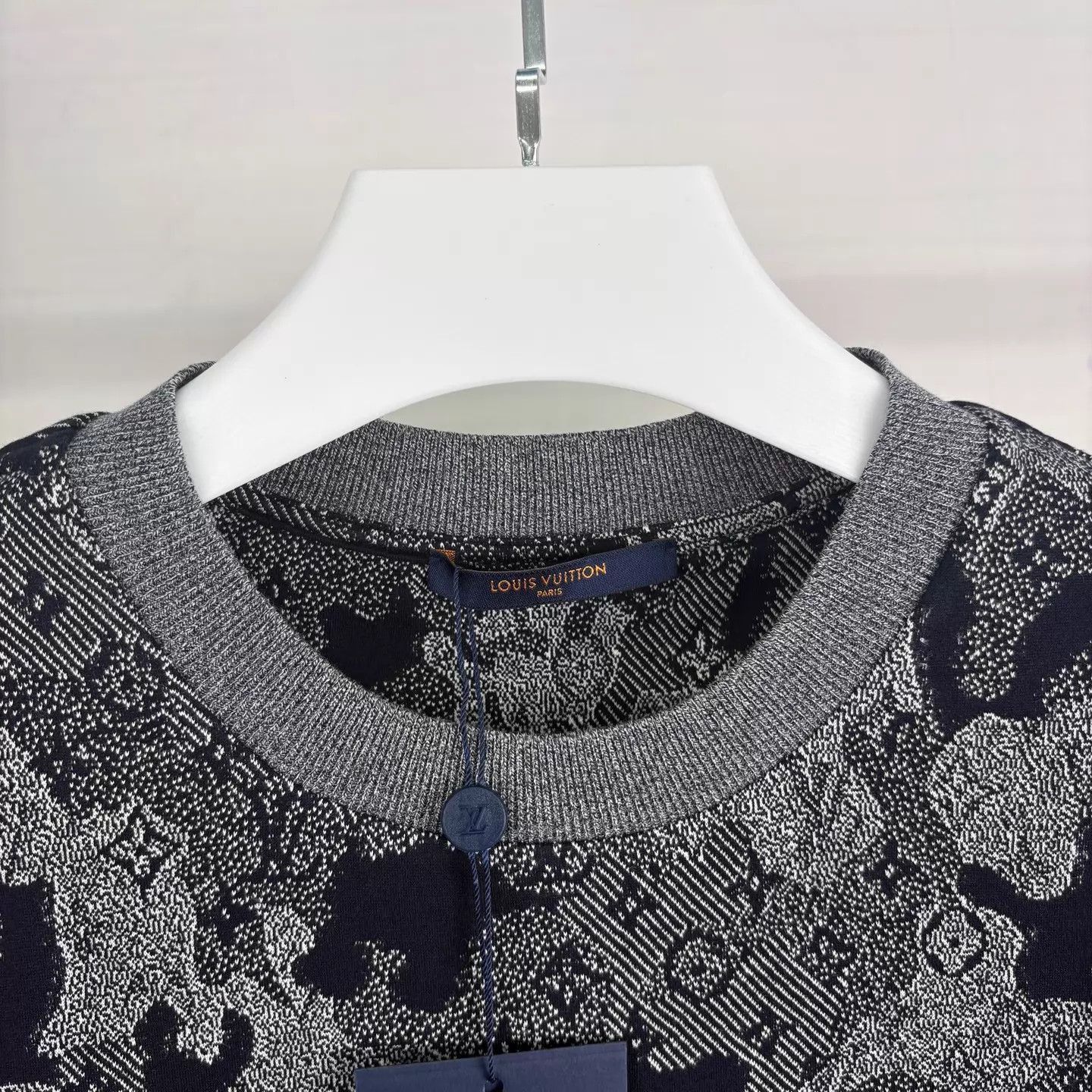 Louis Vuitton Multi Printed Short Sleeve Knit T-Shirt Size US XL / EU 56 / 4 - 3 Thumbnail