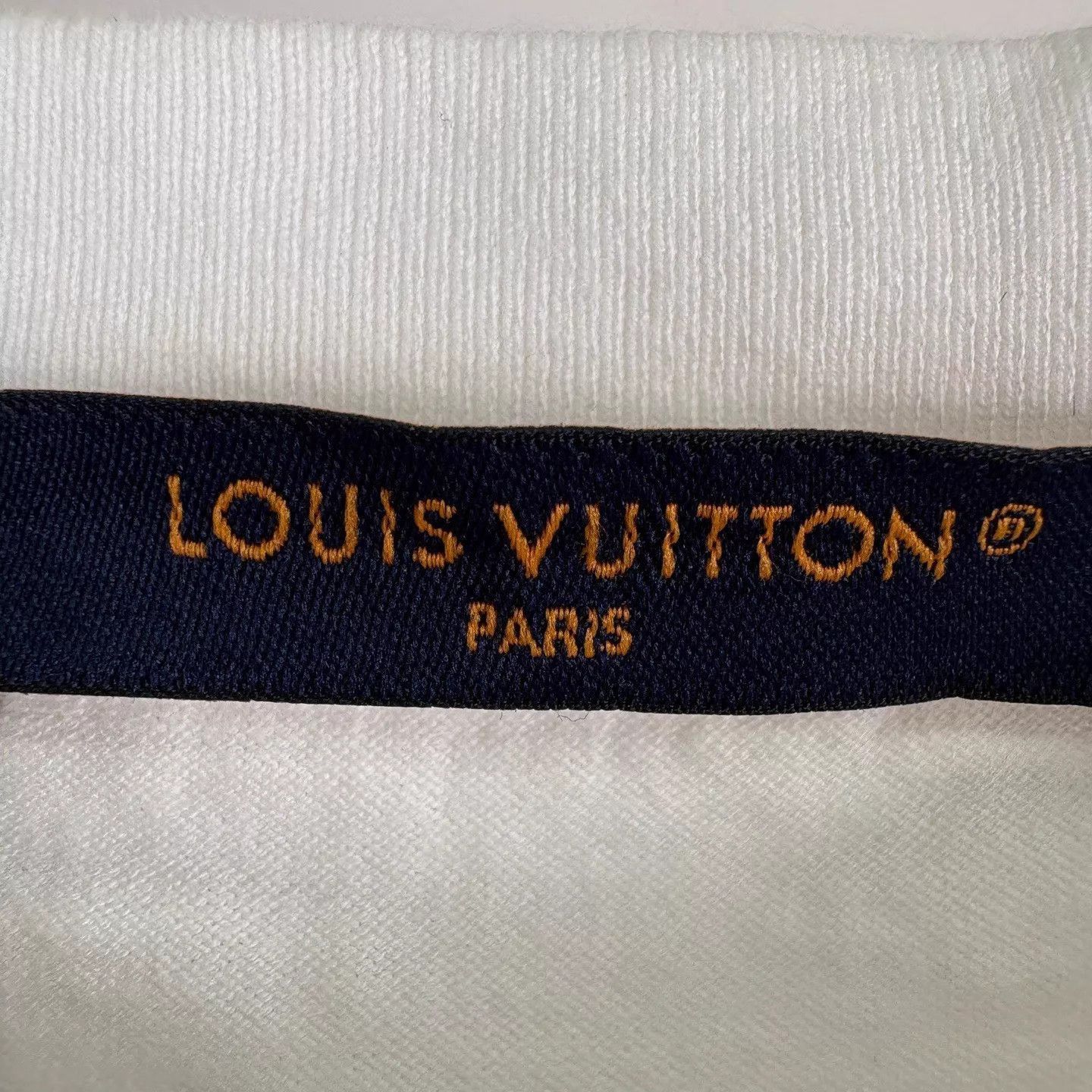 Louis Vuitton Allover Line Logo Short Sleeve Tee - White Size US M / EU 48-50 / 2 - 5 Thumbnail