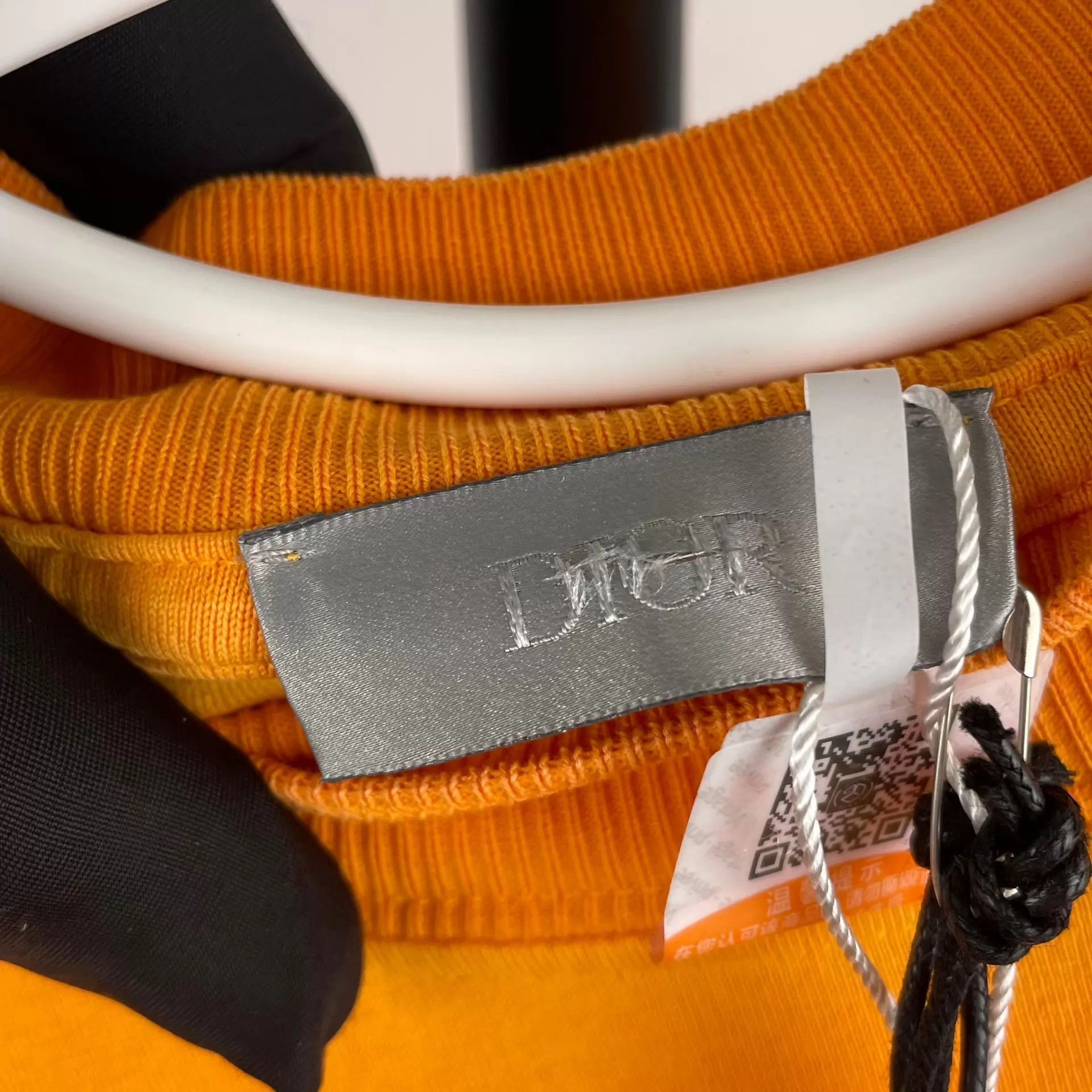 Dior Artist Collab Crew Neck Tee in Orange Size US XS / EU 42 / 0 - 3 Thumbnail