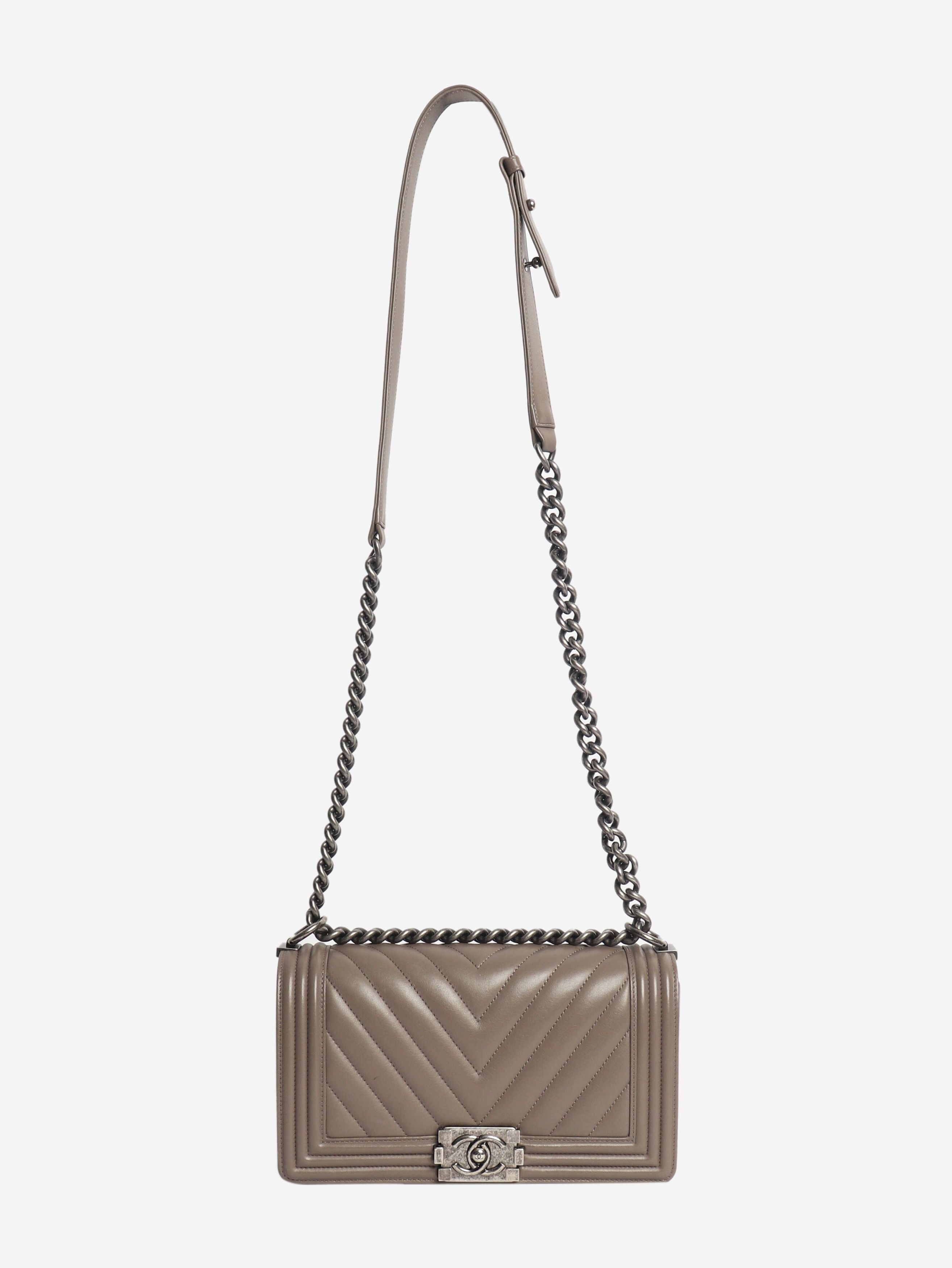 Chanel Grey 2014 medium chevron-quilted leather Boy bag Size ONE SIZE - 2 Thumbnail