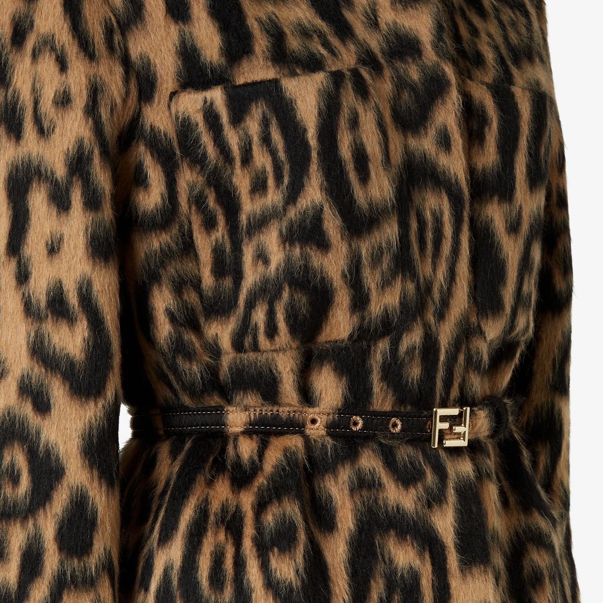 Fendi Fendi Wool Belted Jacket tag size 44 Women - USA Duties Paid Size M / US 6-8 / IT 42-44 - 3 Thumbnail