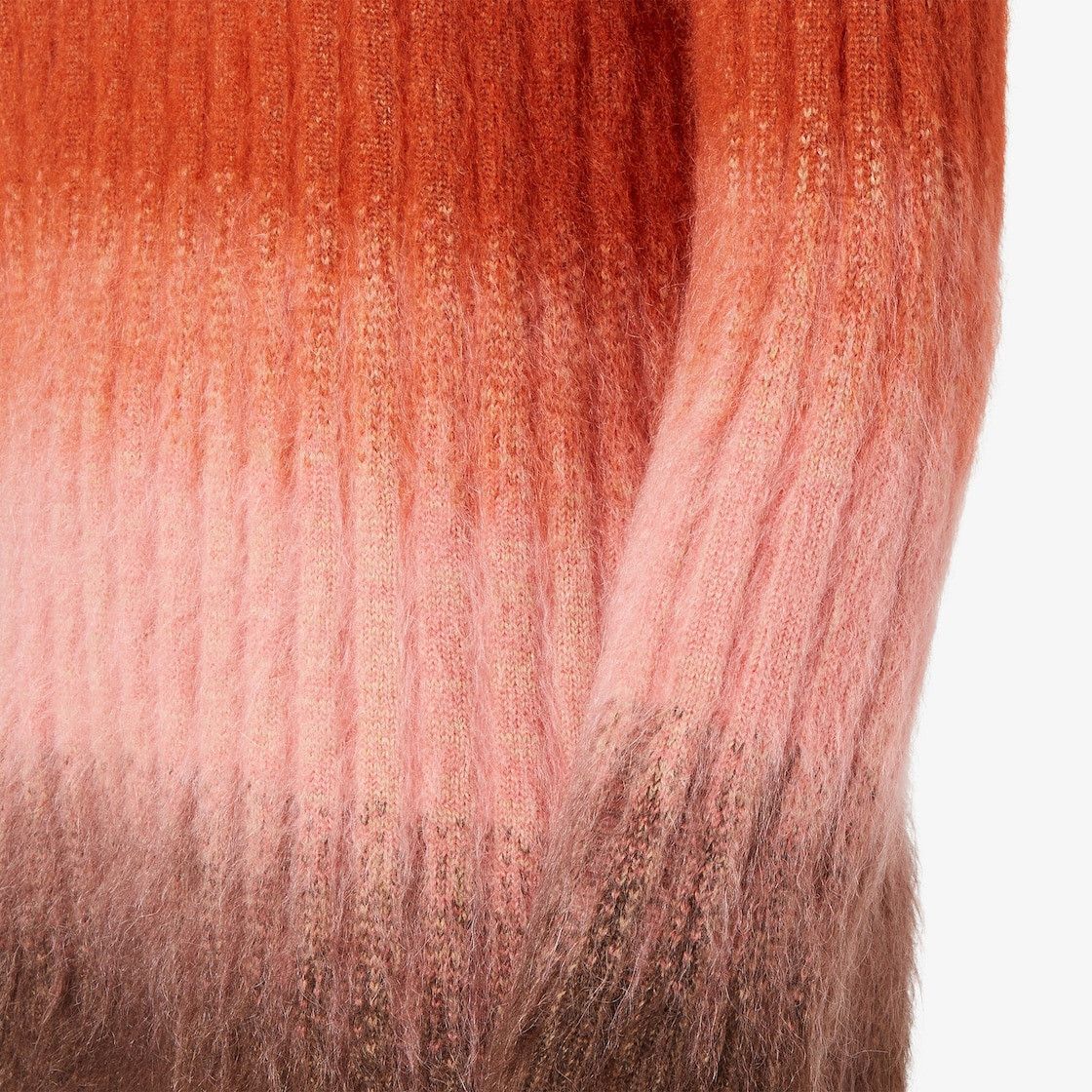 Fendi Fendi Mohair Crewneck Sweater tag size 44 Women - USA Duties Paid Size M / US 6-8 / IT 42-44 - 3 Thumbnail