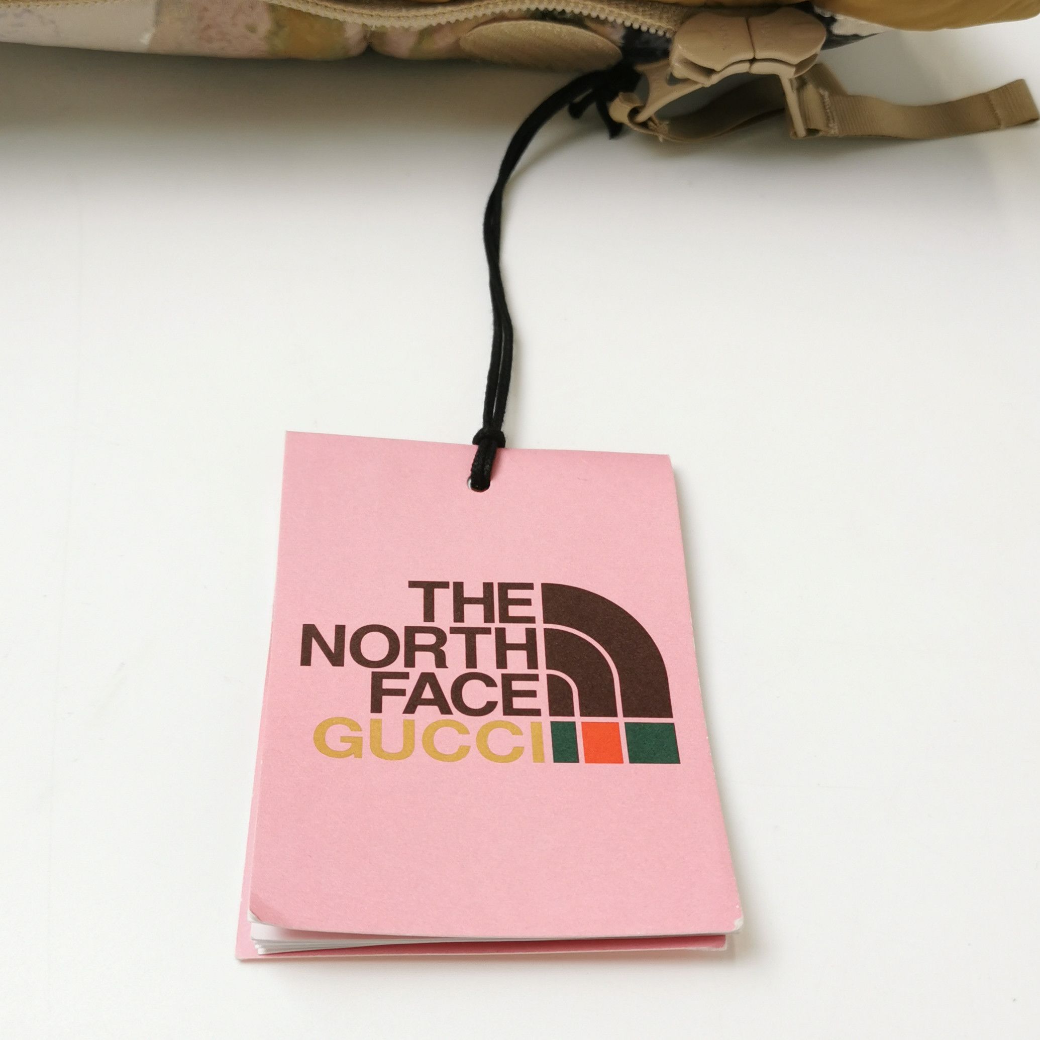 Gucci × The North Face The North Face x Gucci Mountain Print Puffer Jacket XS Size US XS / EU 42 / 0 - 4 Thumbnail
