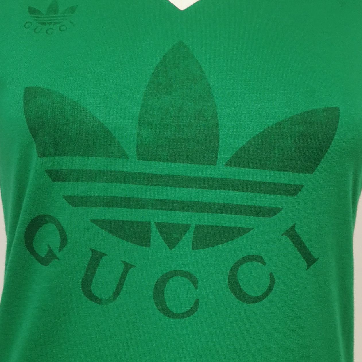 Gucci Gucci x Adidas Logo V-Neck T-Shirt Size XS Size XS / US 0-2 / IT 36-38 - 3 Thumbnail