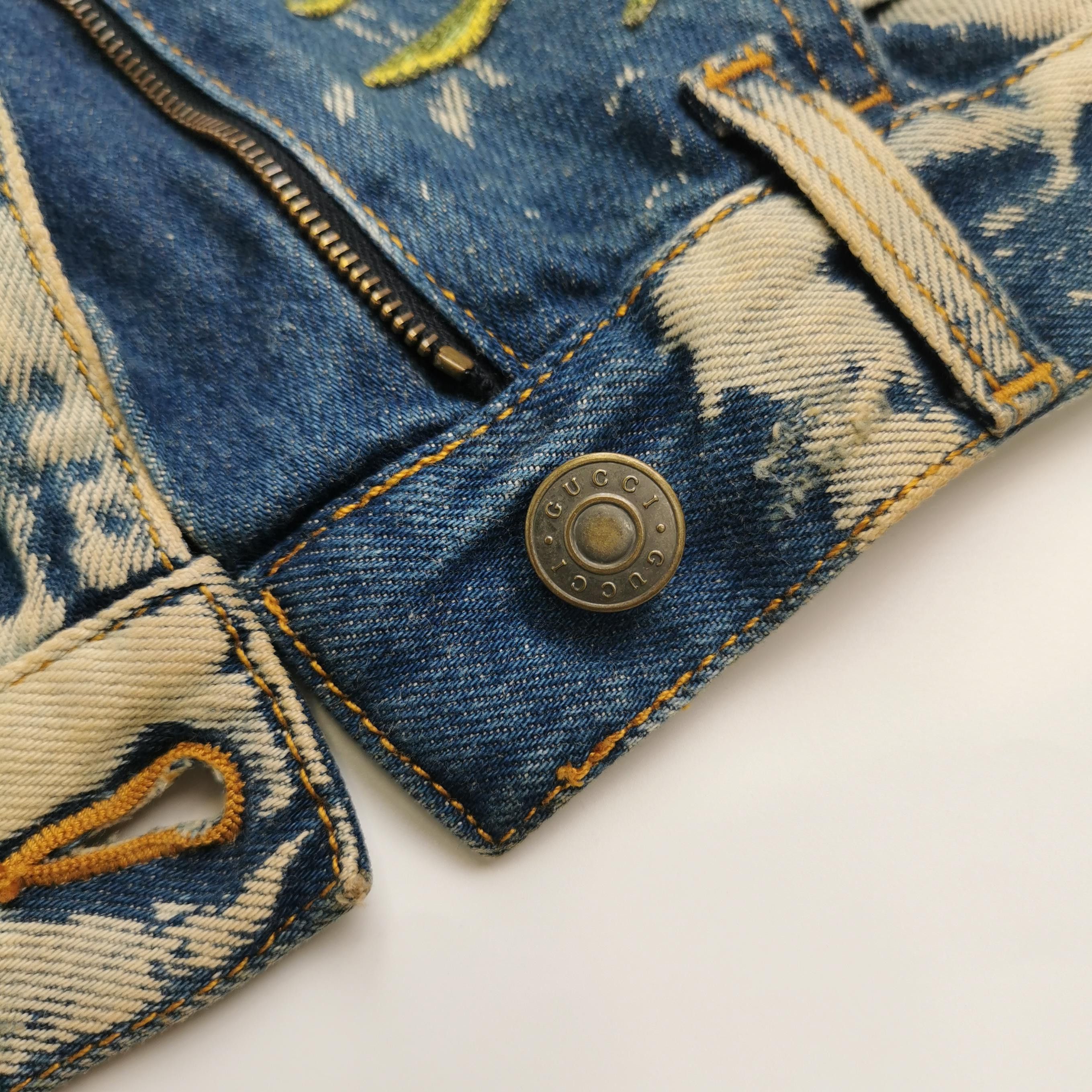 Gucci Gucci Floral Embroidered Acid Wash Denim Mini Skirt 40 Size 27" / US 4 / IT 40 - 3 Thumbnail