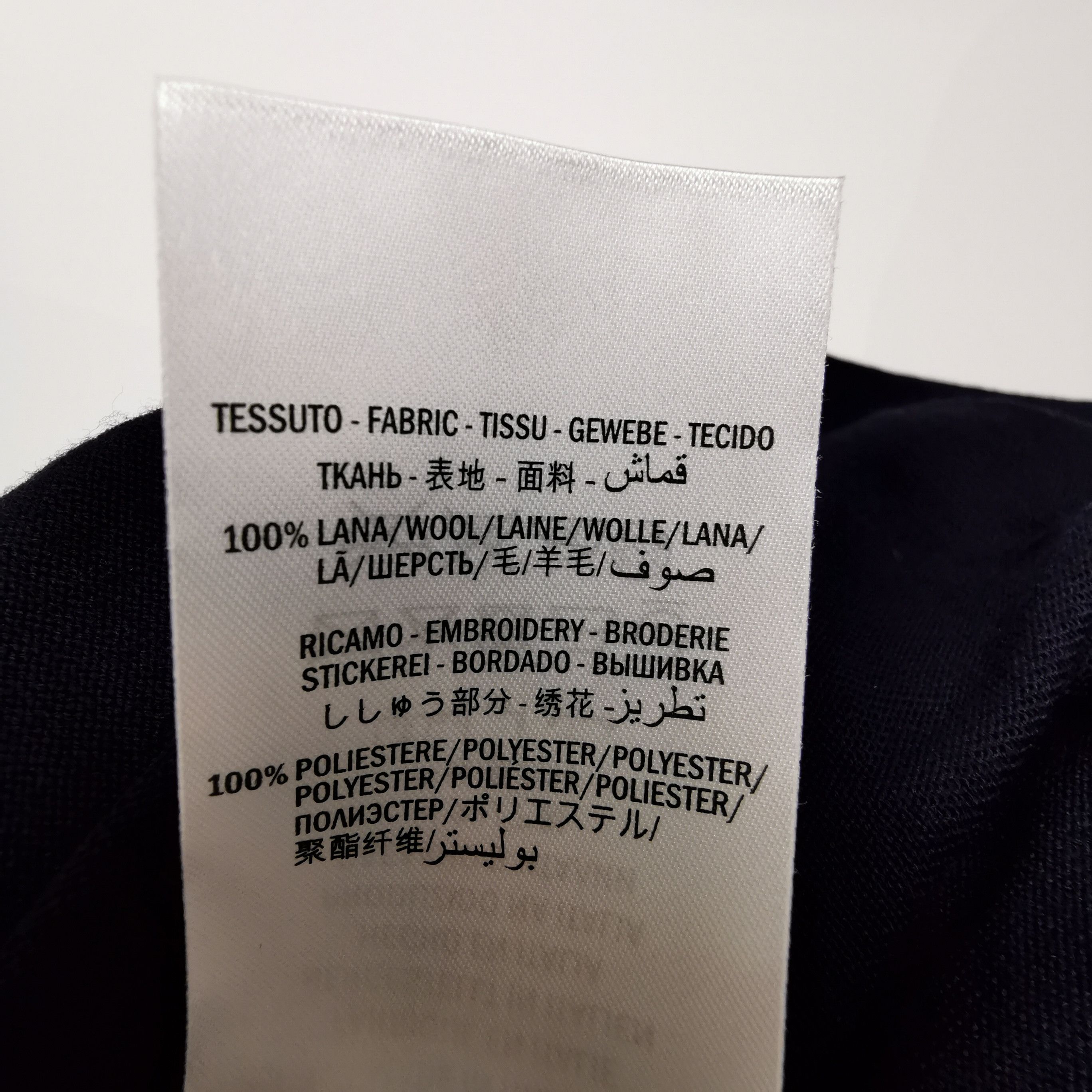 Gucci Gucci Rose Embroidered V-Neck Sweater Size S Size US S / EU 44-46 / 1 - 6 Thumbnail