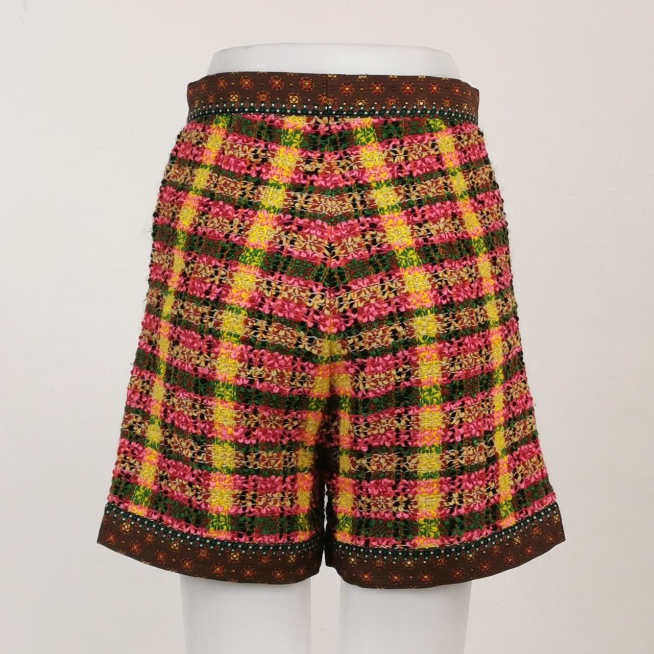 Gucci Gucci Plaid Tweed Shorts Size 36 Size 25" / US 0 / IT 36 - 2 Thumbnail