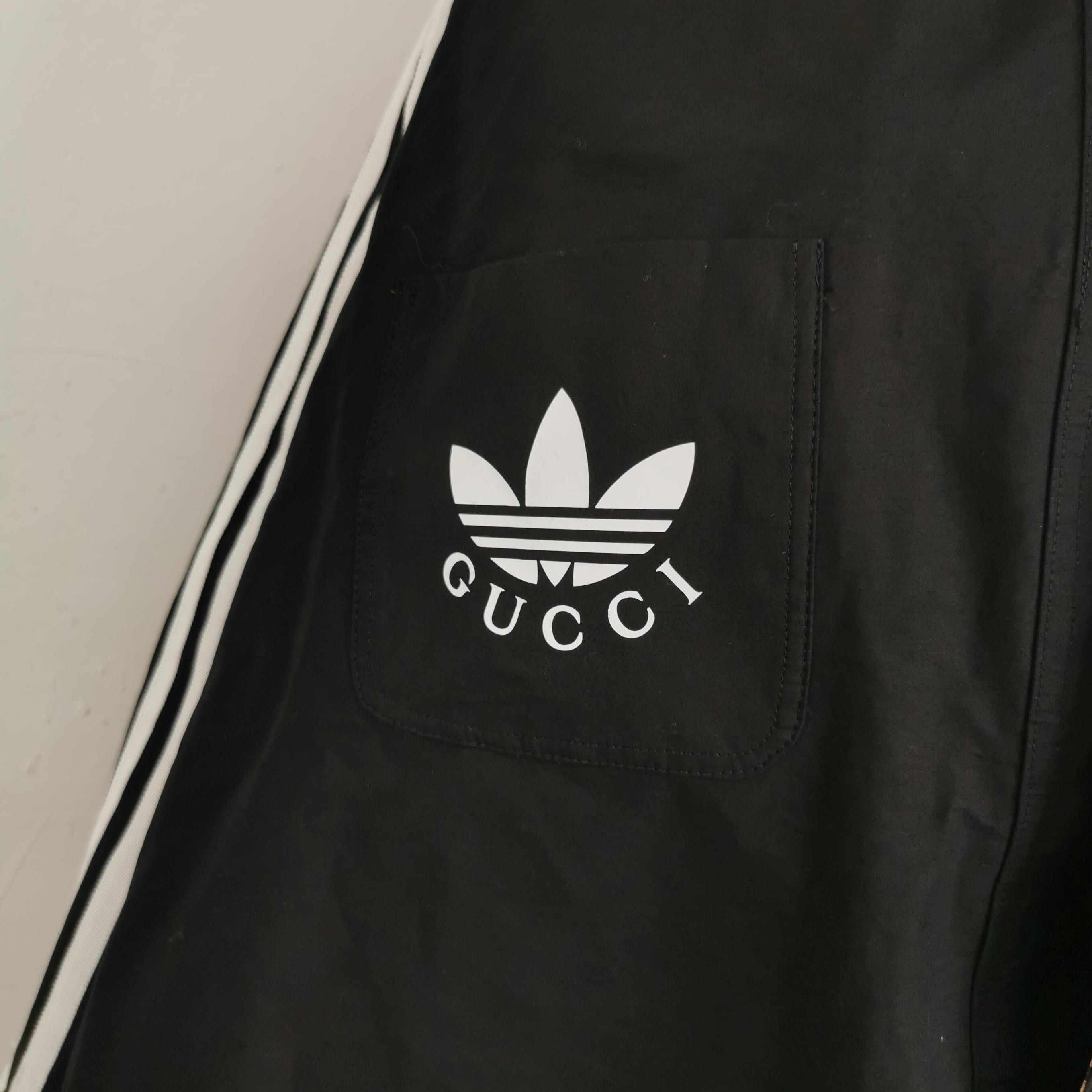 Gucci Gucci x Adidas Logo Cape Size M Size US M / EU 48-50 / 2 - 5 Thumbnail