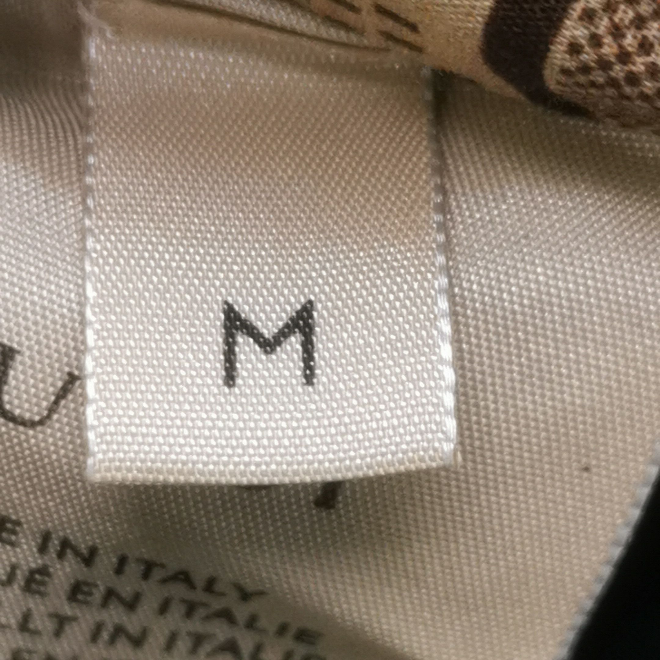 Gucci Gucci x Adidas Logo Cape Size M Size US M / EU 48-50 / 2 - 9 Thumbnail