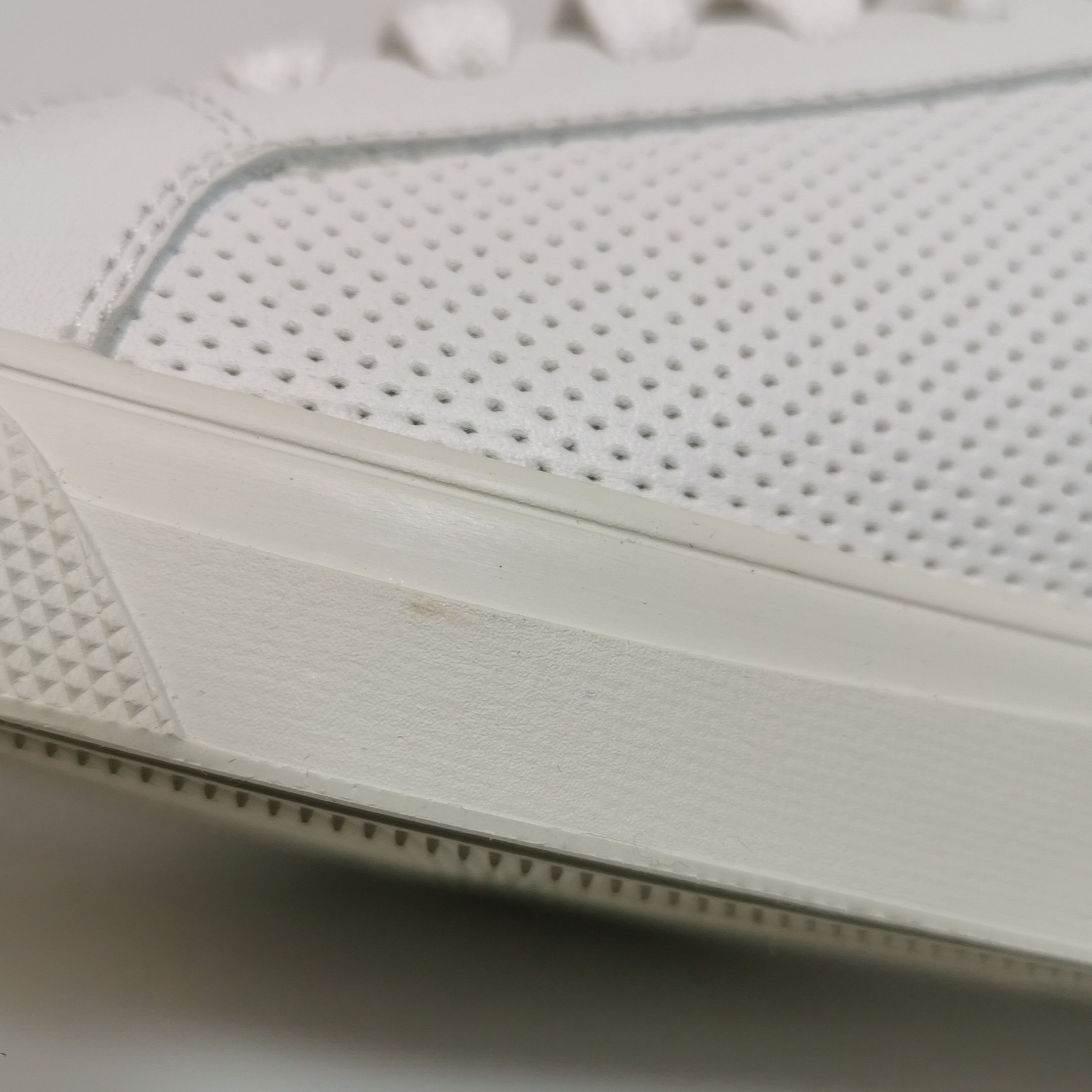 Saint Laurent Paris Saint Laurent Perforated Leather Sneakers Size 35.5 Size US 5.5 / IT 35.5 - 7 Thumbnail