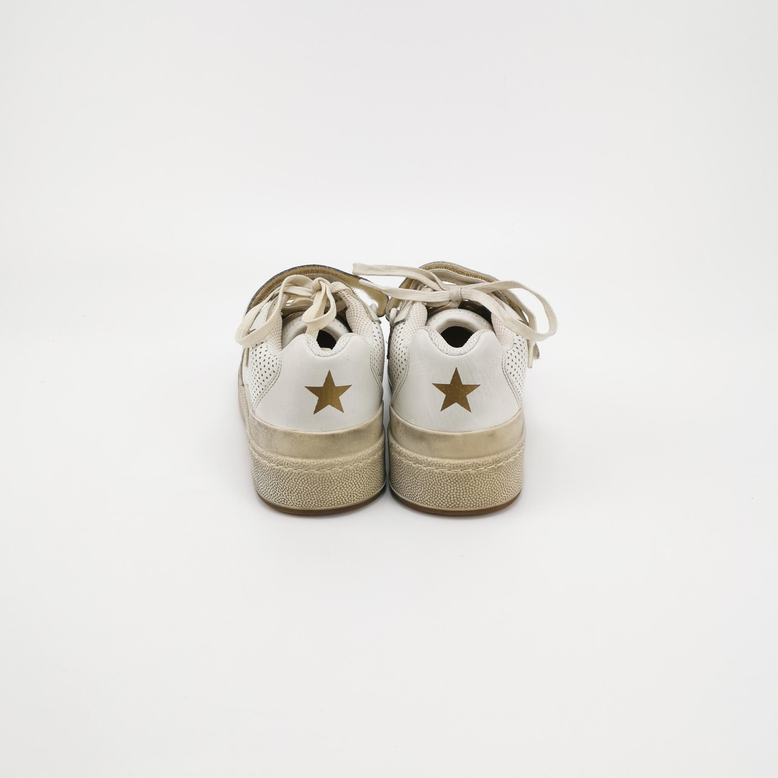 Saint Laurent Paris Saint Laurent Logo Strap Low-Top Sneakers White 37 Size US 7 / IT 37 - 4 Thumbnail