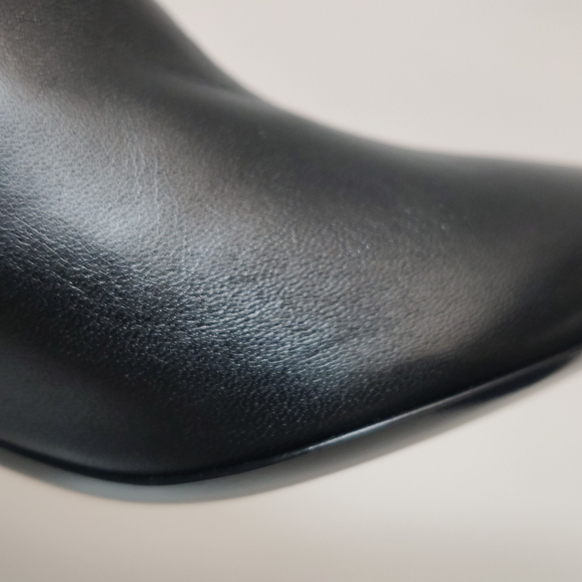 Saint Laurent Paris Saint Laurent YSL Logo Ankle Boots Size 36 Size US 6 / IT 36 - 7 Thumbnail