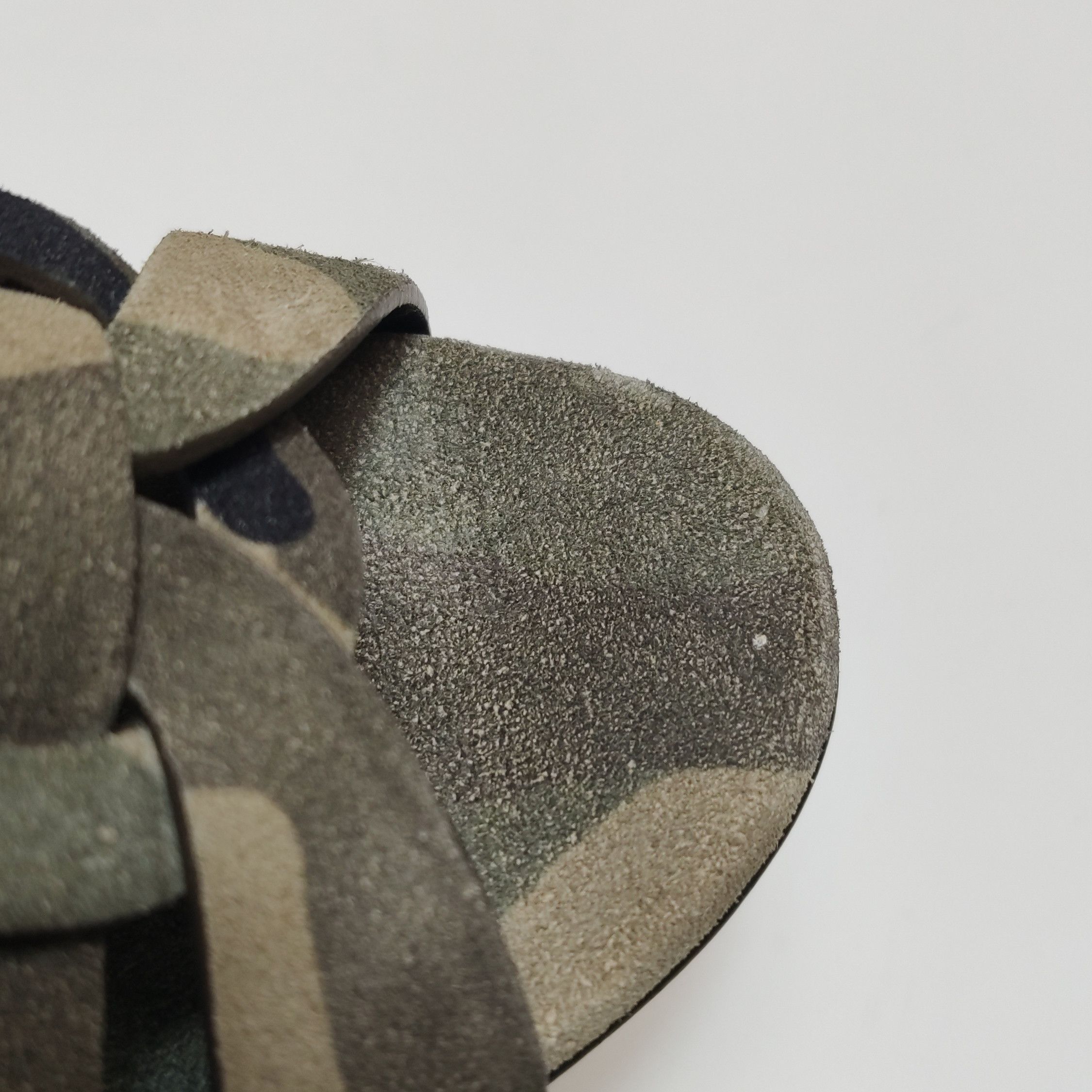 Saint Laurent Paris Saint Laurent Tribute Camo Suede Sandals Size 37.5 Size US 7.5 / IT 37.5 - 9 Thumbnail