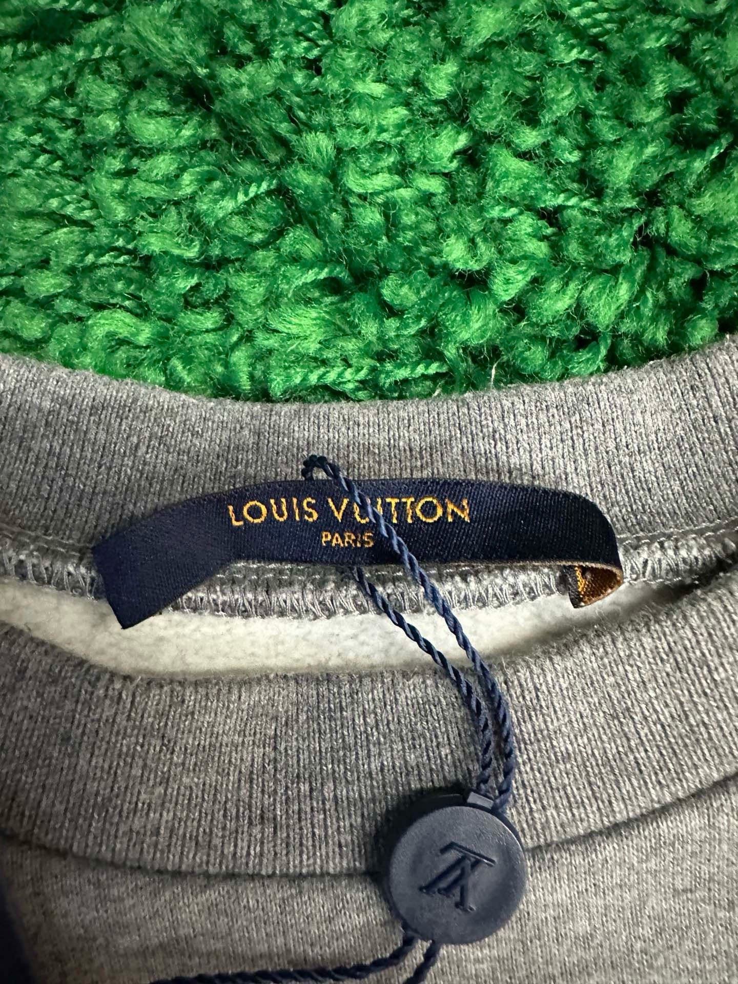Louis Vuitton Louis Vuitton x Nigo Squared Logo Sweatshirt Size XS Size US XS / EU 42 / 0 - 9 Thumbnail