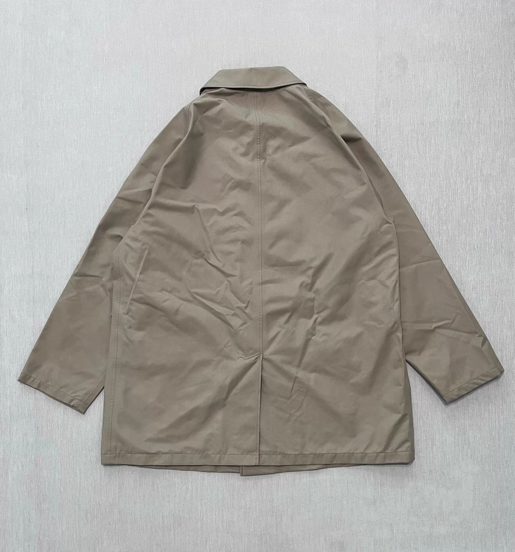 Nanamica GORE-TEX Short Collar Coat in Beige Size US L / EU 52-54 / 3 - 2 Thumbnail