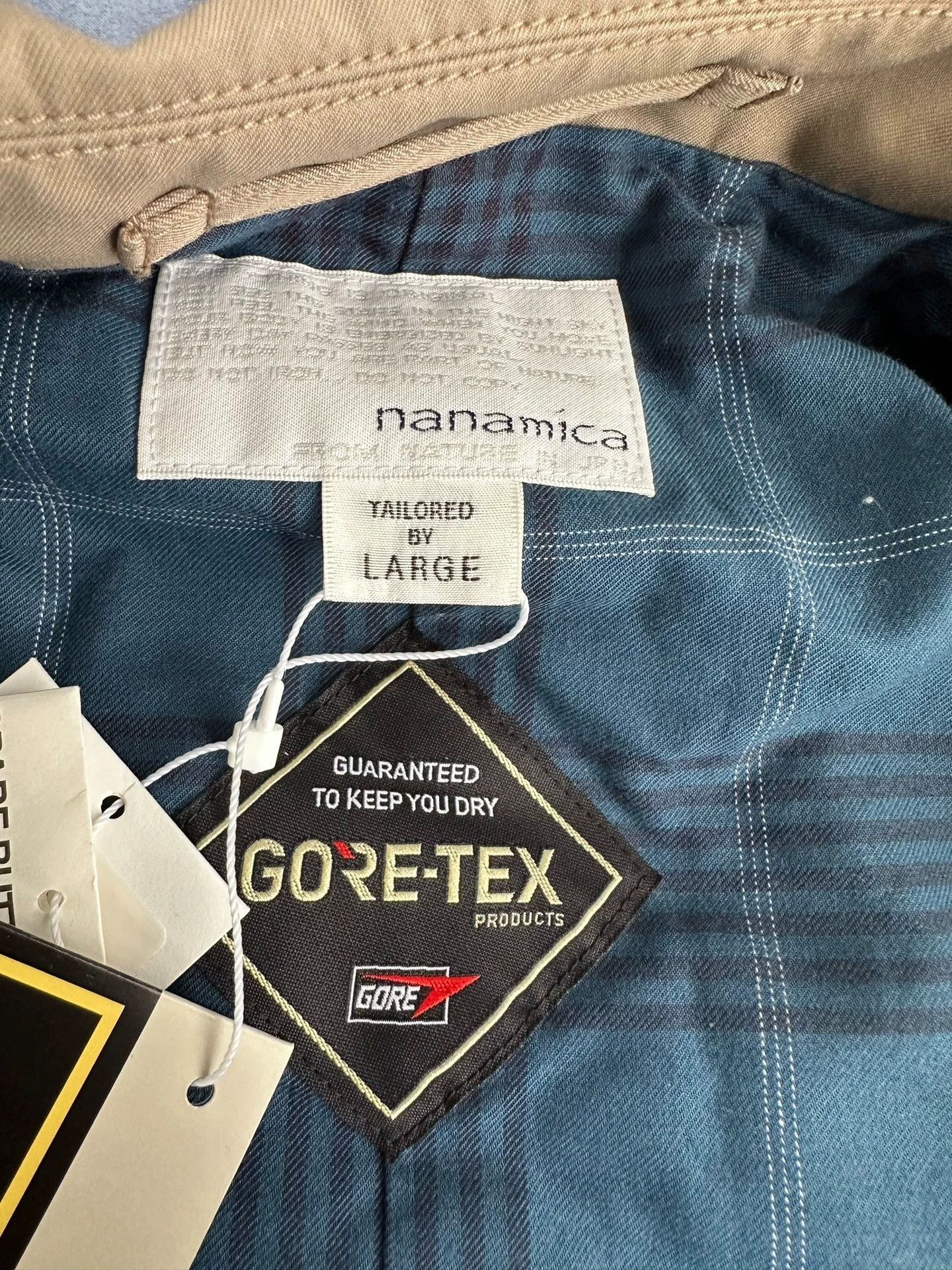 Nanamica GORE-TEX Short Collar Coat in Beige Size US L / EU 52-54 / 3 - 4 Thumbnail