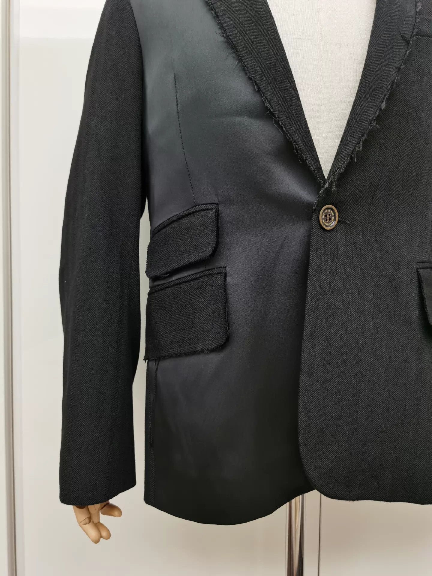 SOFTMACHINE Distressed Asymmetric Blazer in Black Size US M / EU 48-50 / 2 - 6 Thumbnail