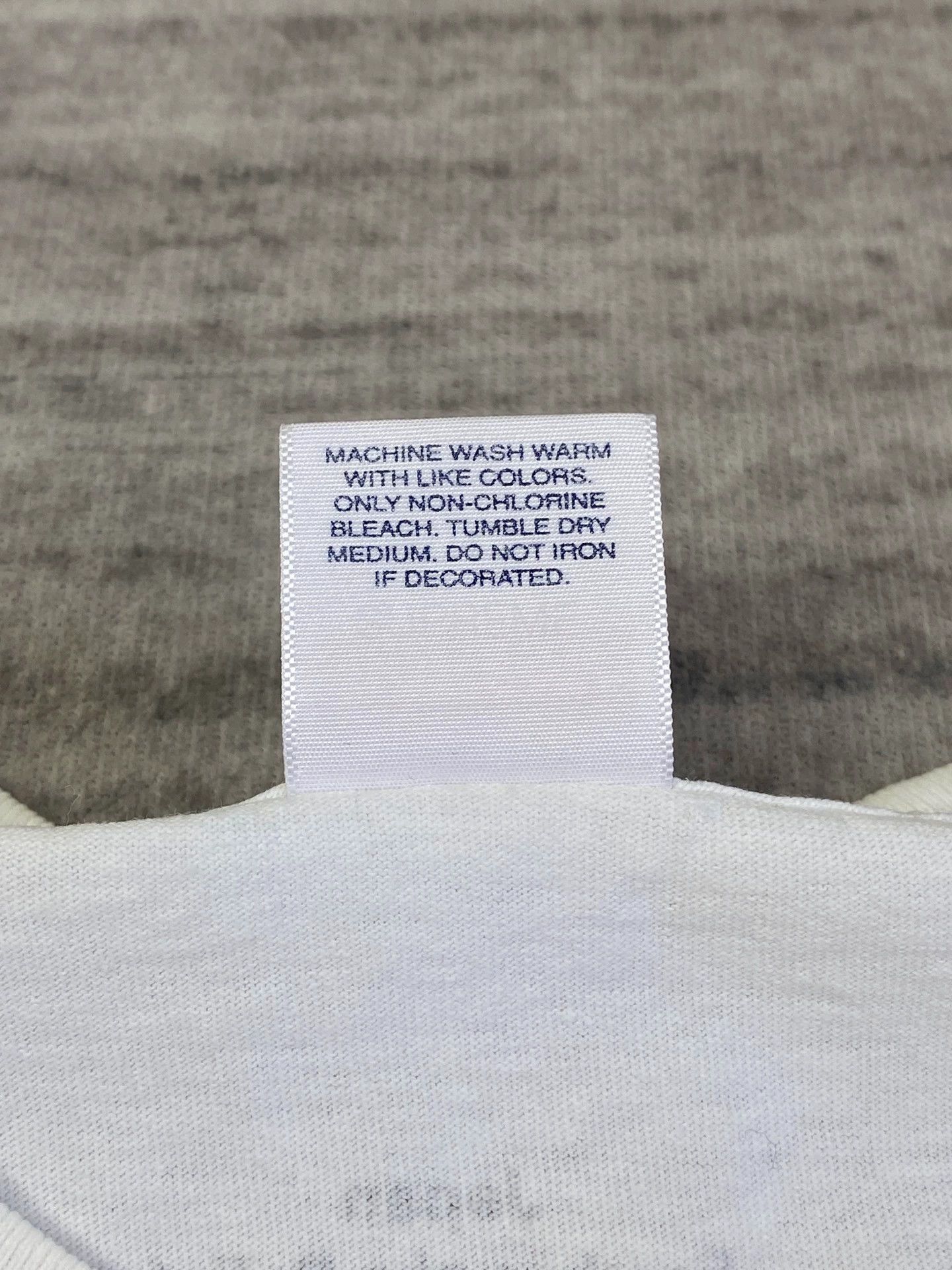 Supreme 2011 Charity Relief Box Logo Tee Size US M / EU 48-50 / 2 - 7 Thumbnail