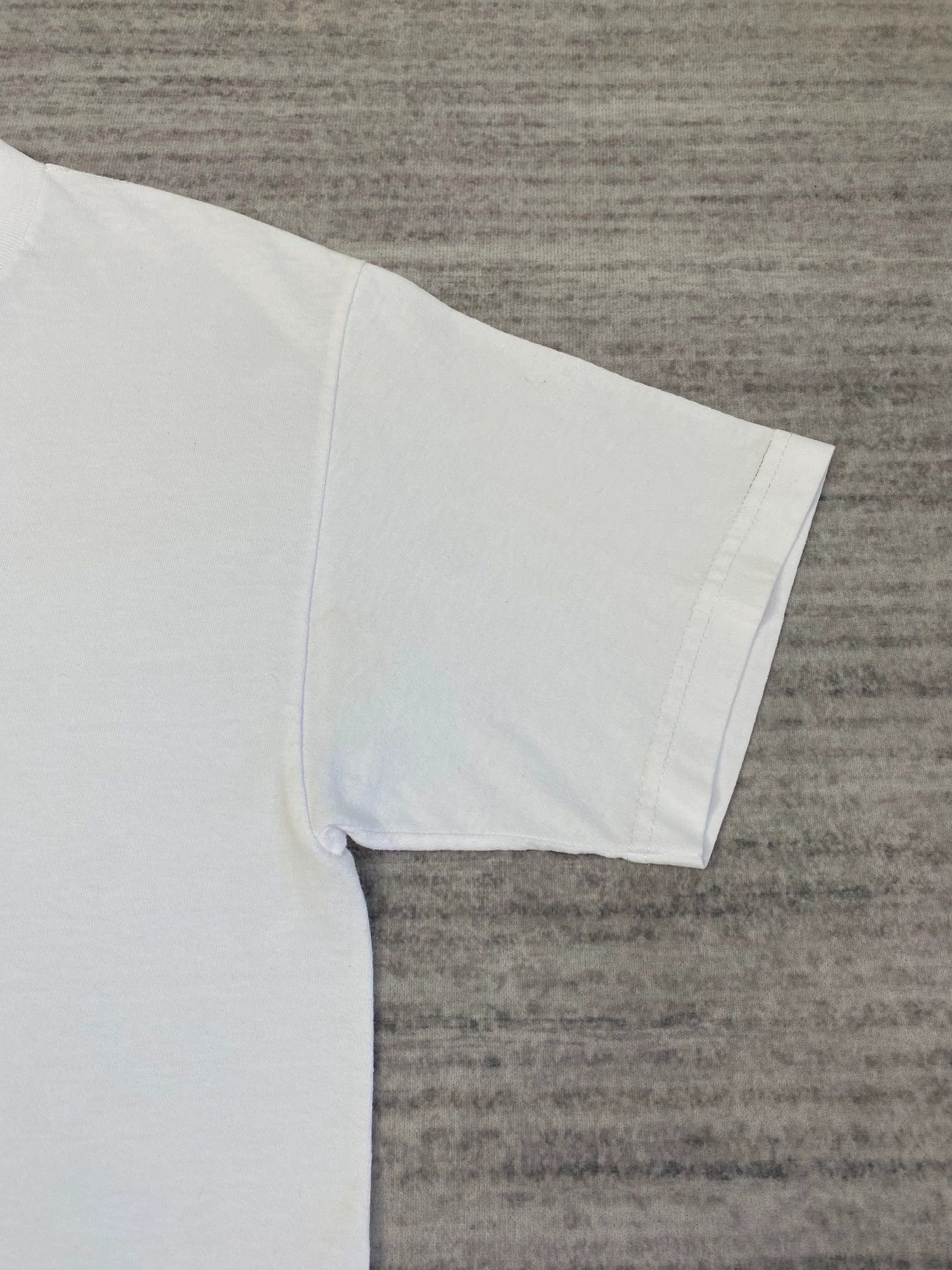 Supreme 2011 Charity Relief Box Logo Tee Size US M / EU 48-50 / 2 - 5 Thumbnail