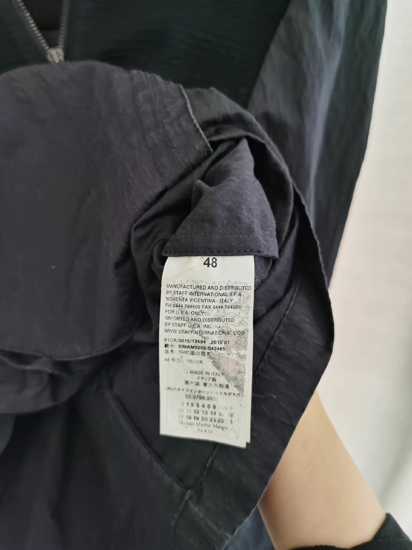 Maison Margiela Minimalist Collarless Jacket in Black Size US M / EU 48-50 / 2 - 5 Thumbnail