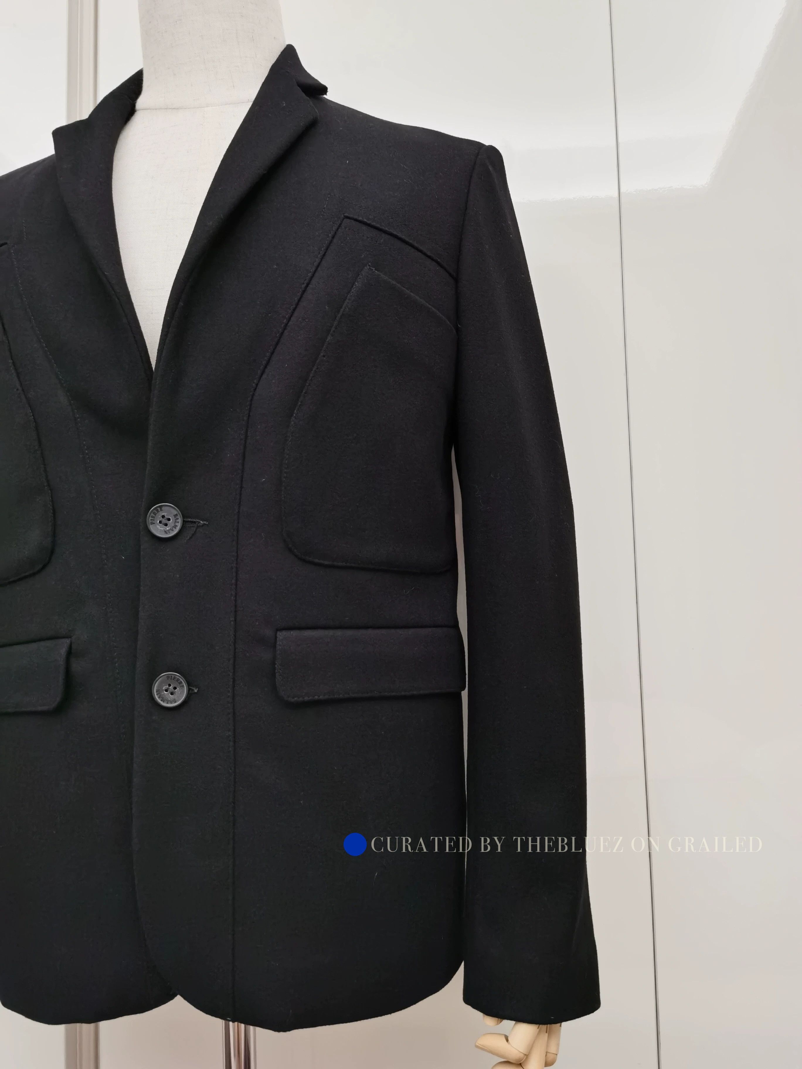 Pierre Balmain Sleek Wool-Cashmere Black Jacket Size US M / EU 48-50 / 2 - 4 Thumbnail