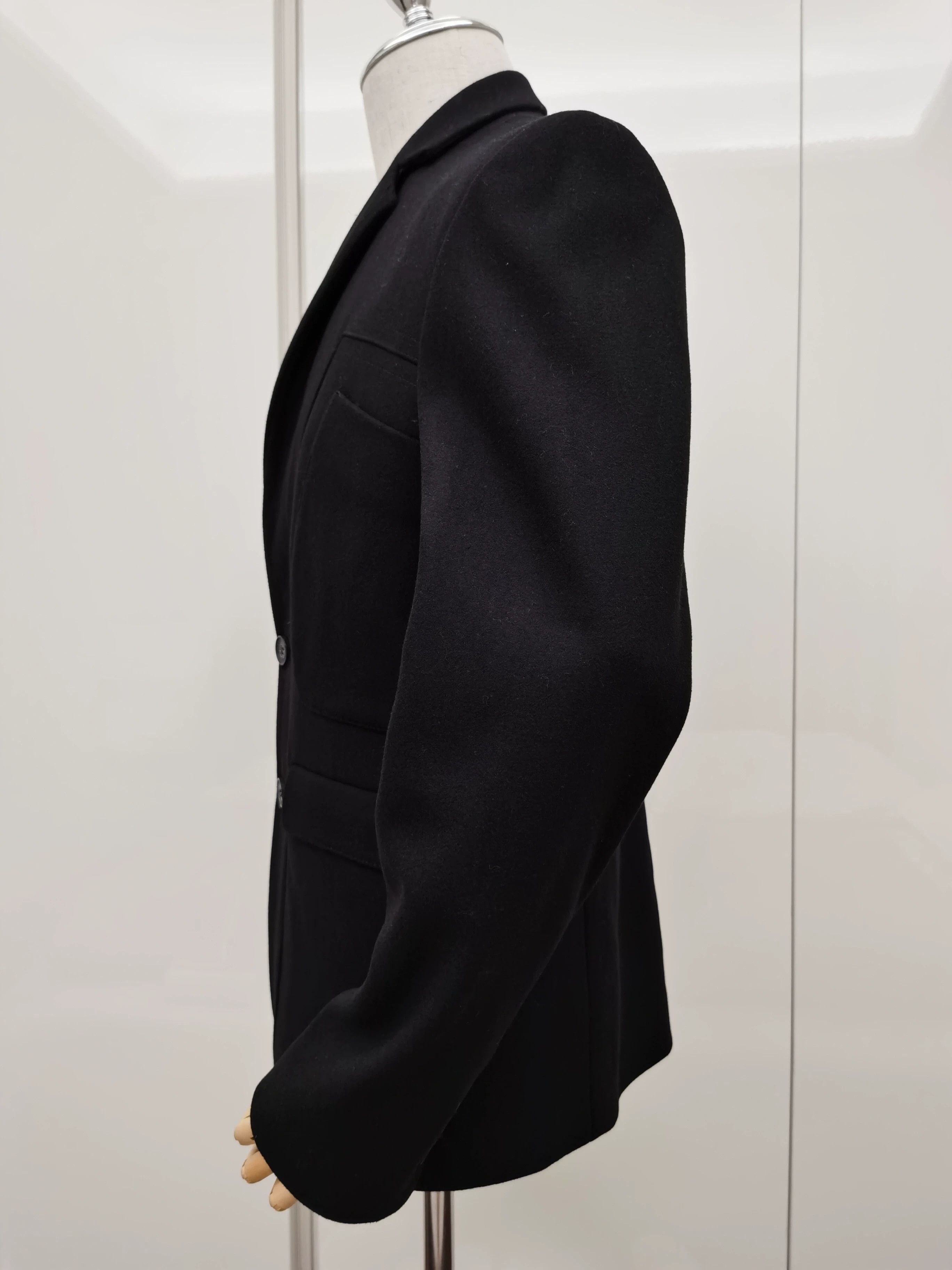 Pierre Balmain Sleek Wool-Cashmere Black Jacket Size US M / EU 48-50 / 2 - 5 Thumbnail