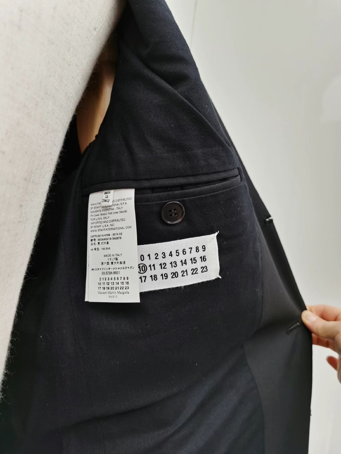 Maison Margiela Color-Blocked Long Blazer with Mended Cuffs Size US S / EU 44-46 / 1 - 7 Thumbnail