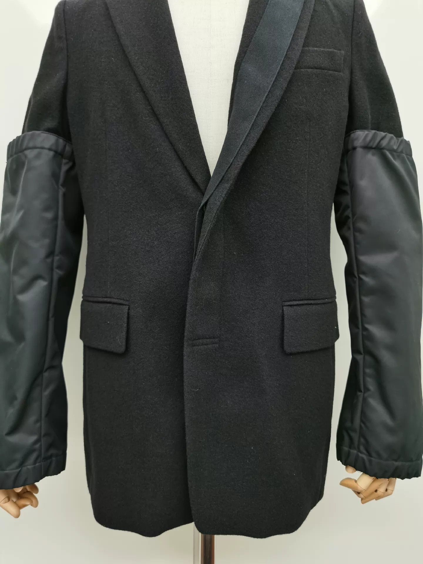 Dries Van Noten Vintage Black Jacket with Unique Sleeve Detail Size US M / EU 48-50 / 2 - 2 Thumbnail