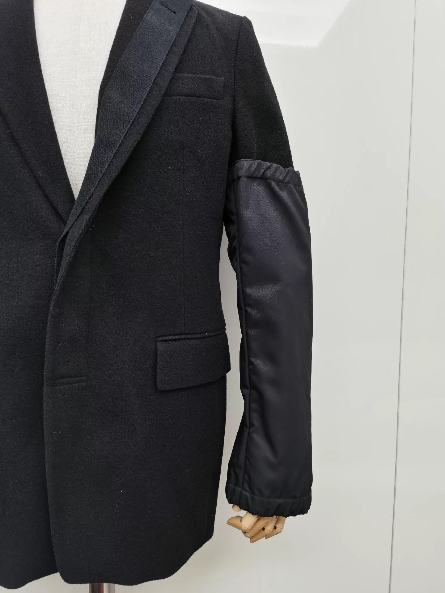 Dries Van Noten Vintage Black Jacket with Unique Sleeve Detail Size US M / EU 48-50 / 2 - 4 Thumbnail