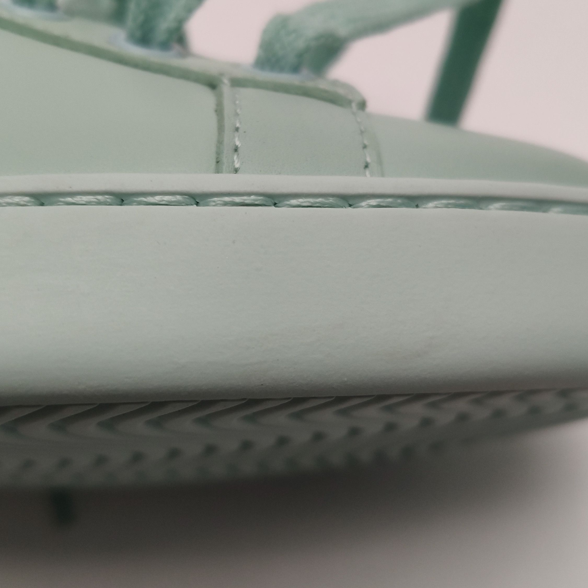 Gucci Gucci Women 5 Lowtop Sneakers Size US 5 / IT 35 - 8 Thumbnail