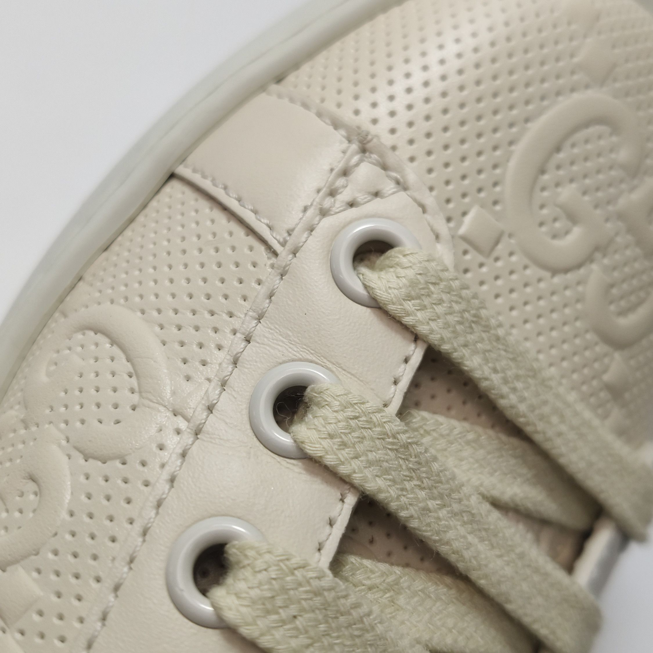 Gucci Gucci Women 6-5 Lowtop Sneakers Size US 6.5 / IT 36.5 - 8 Thumbnail