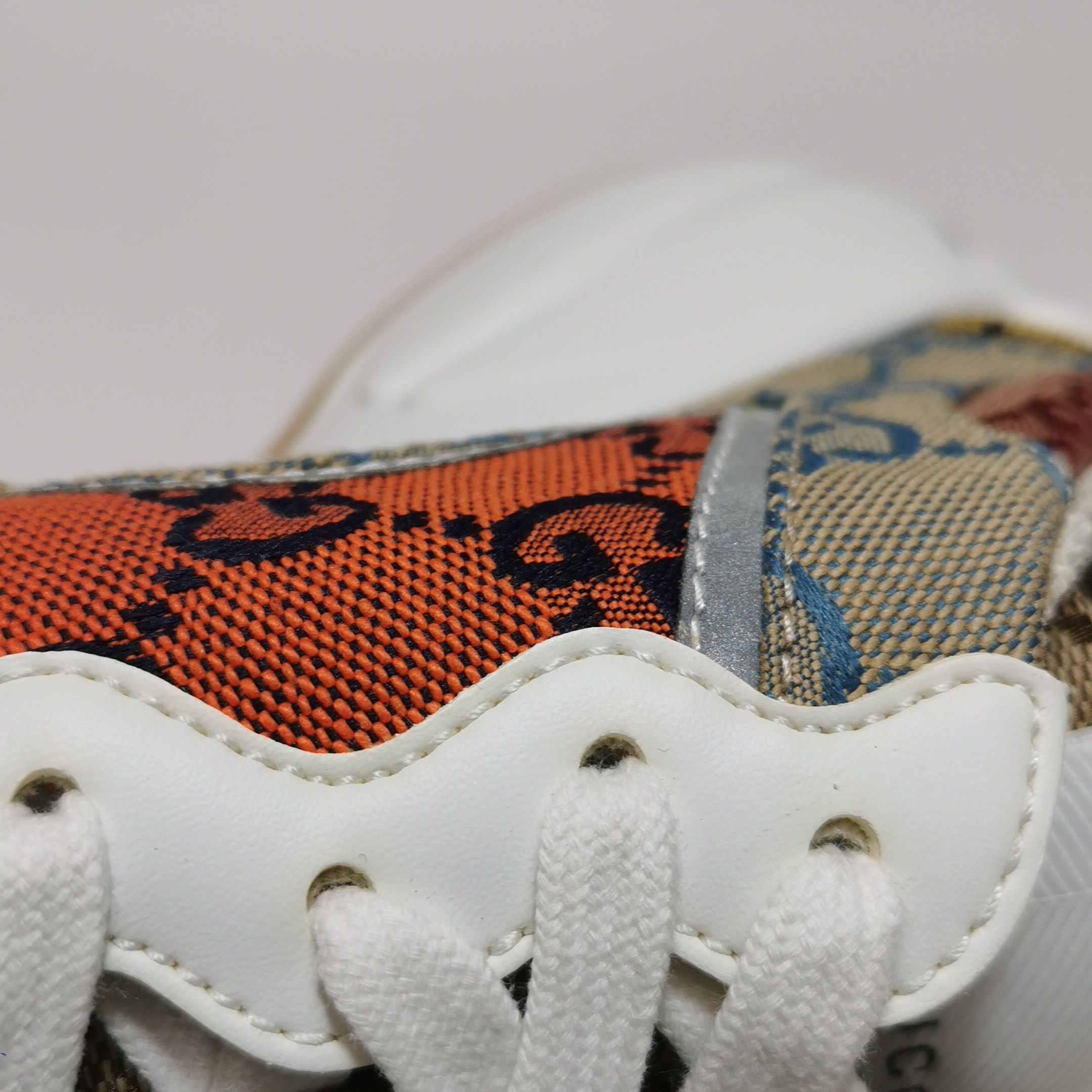 Gucci Gucci Women 5 Lowtop Sneakers Size US 5 / IT 35 - 8 Thumbnail
