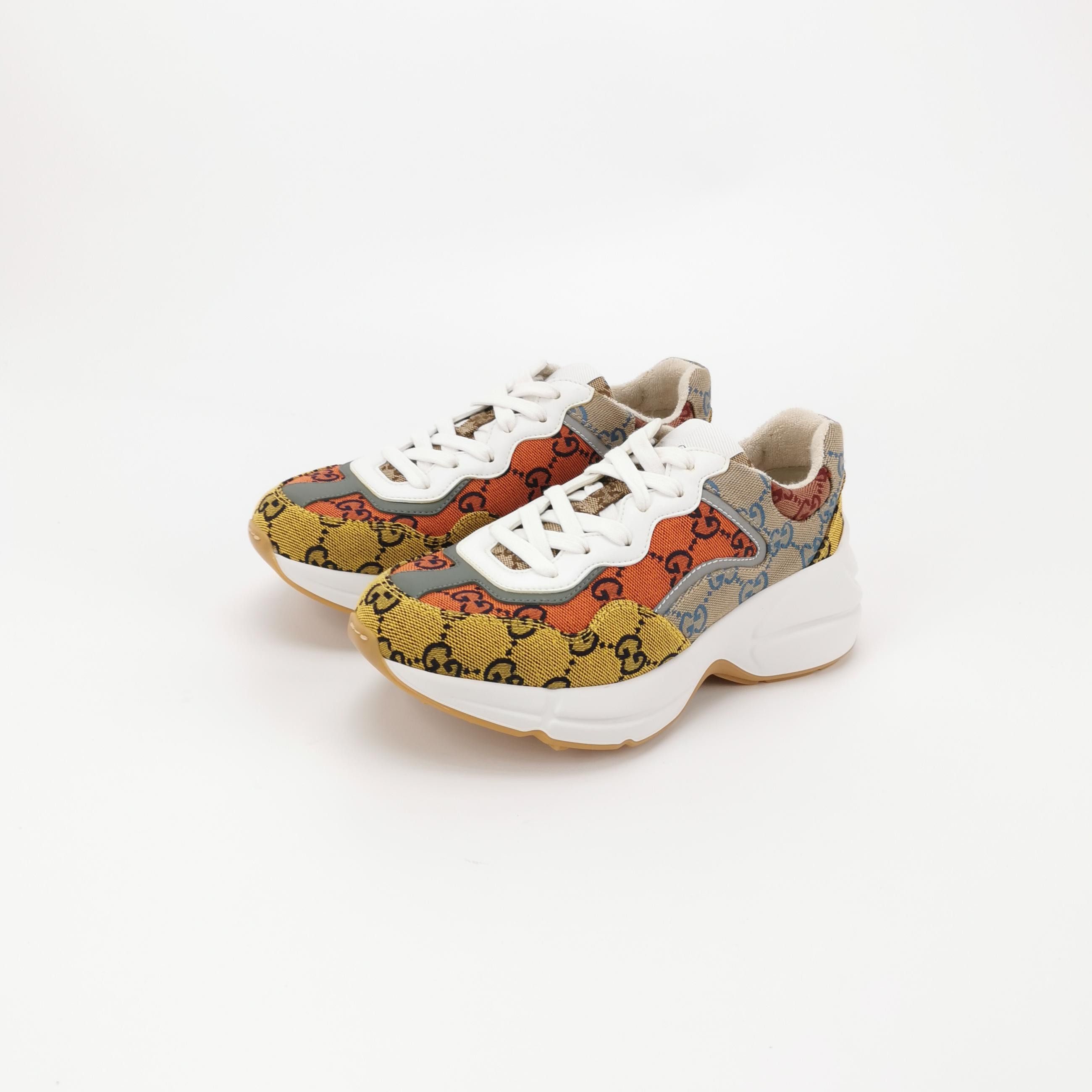 Gucci Gucci Women 5 Lowtop Sneakers Size US 5 / IT 35 - 2 Thumbnail