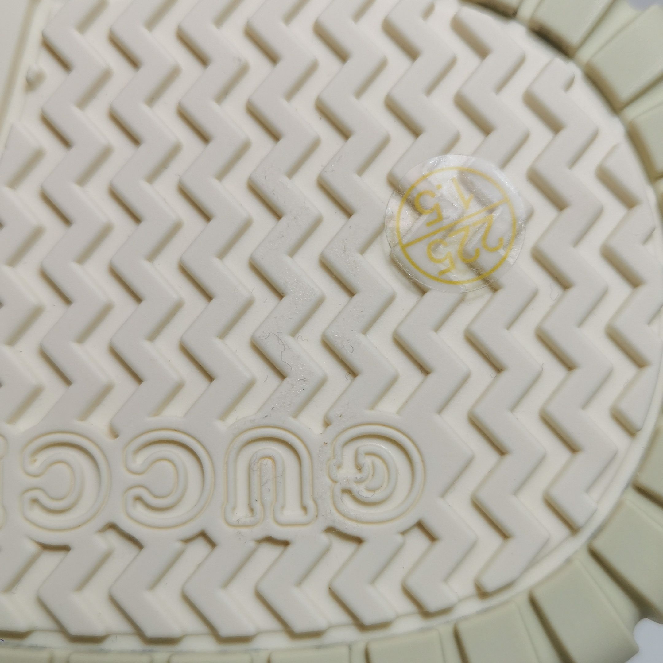 Gucci Gucci Women 5-5 Lowtop Sneakers Size US 5.5 / IT 35.5 - 15 Thumbnail